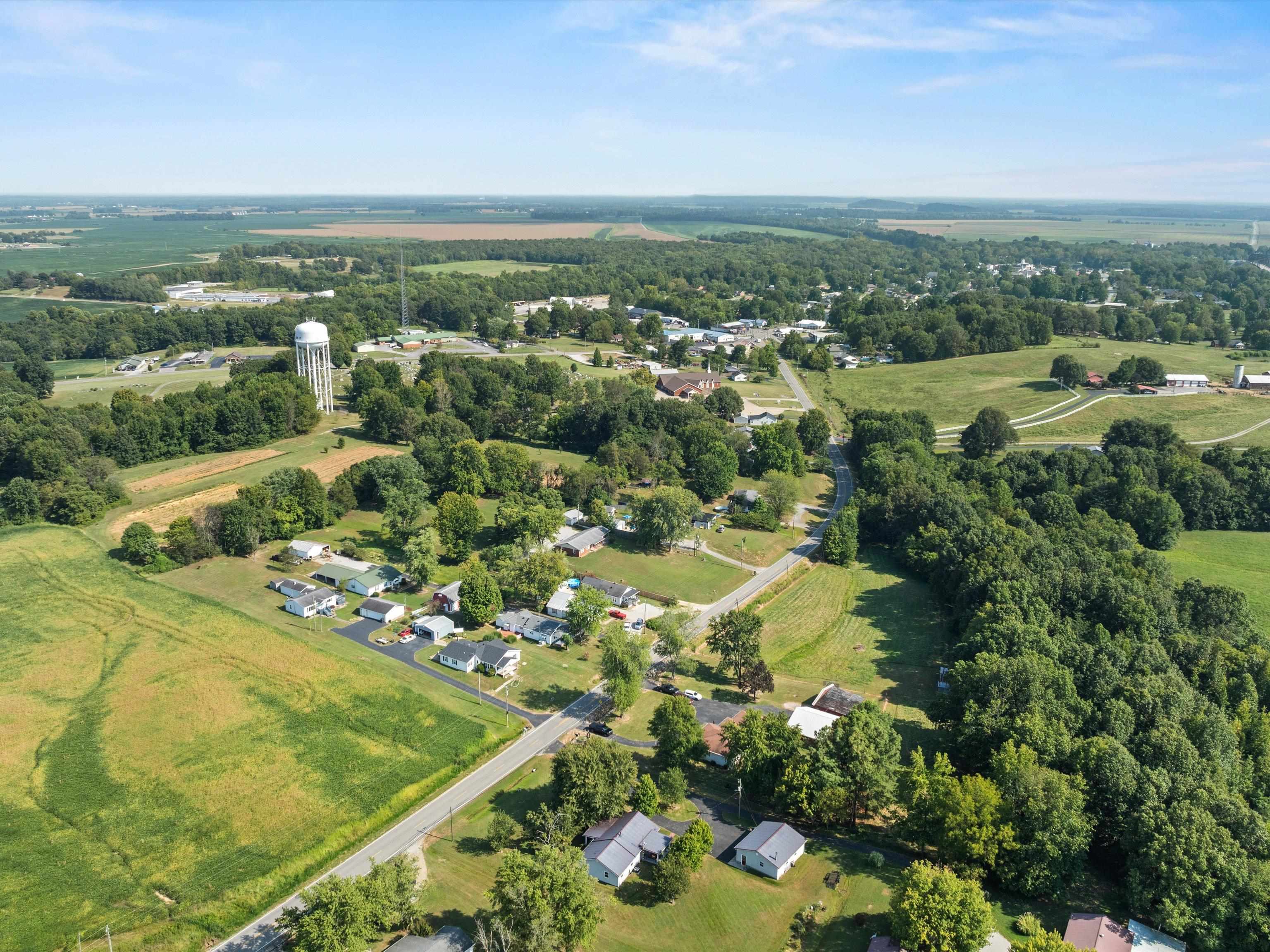 437 State Route 136 W, Calhoun, Kentucky 42327, 2 Bedrooms Bedrooms, ,1 BathroomBathrooms,Single Family Residence,For Sale,State Route 136 W,90499