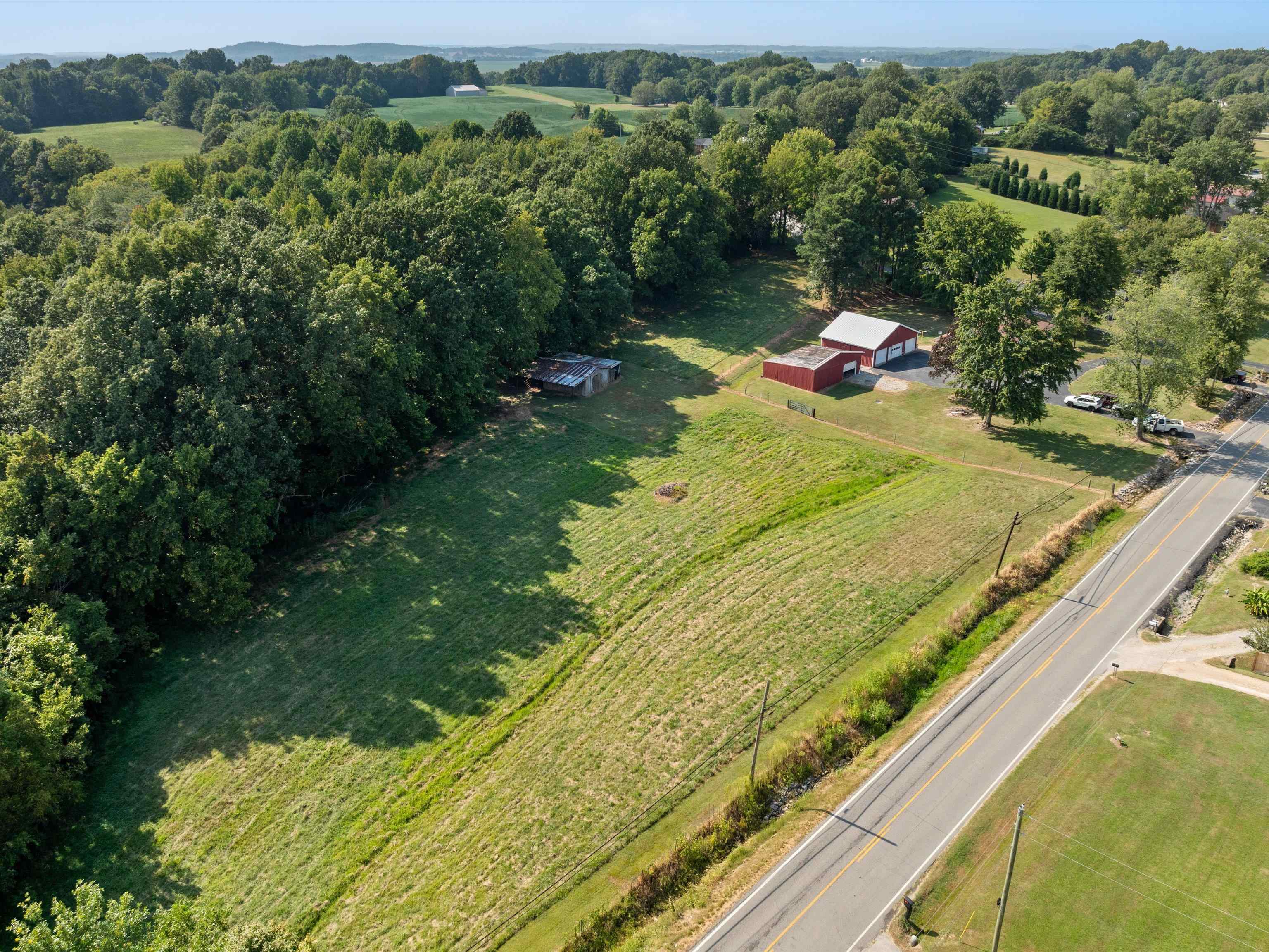 437 State Route 136 W, Calhoun, Kentucky 42327, 2 Bedrooms Bedrooms, ,1 BathroomBathrooms,Single Family Residence,For Sale,State Route 136 W,90499