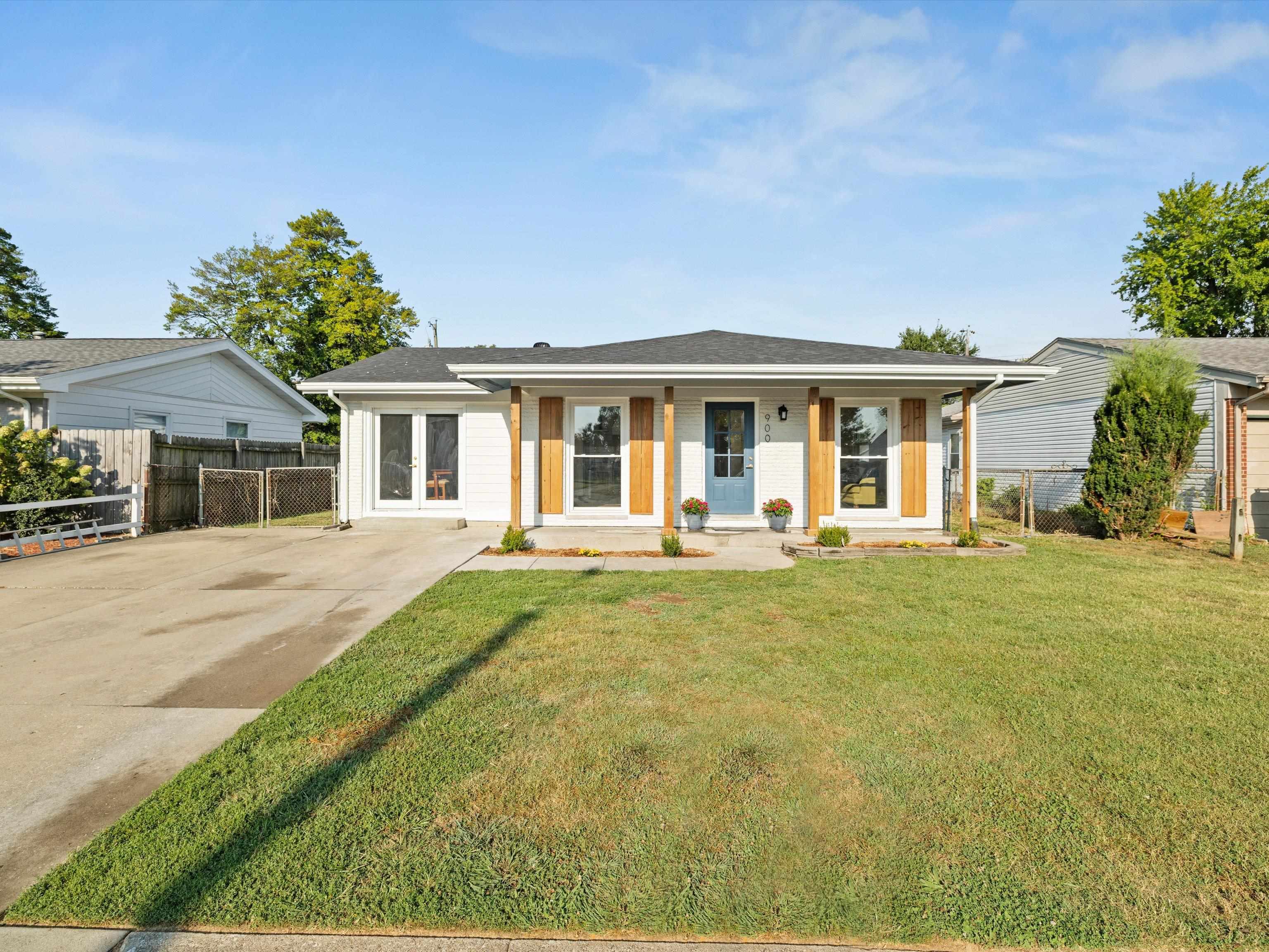 900 Holly, Owensboro, Kentucky 42301, 3 Bedrooms Bedrooms, ,1 BathroomBathrooms,Single Family Residence,For Sale,Holly,90500