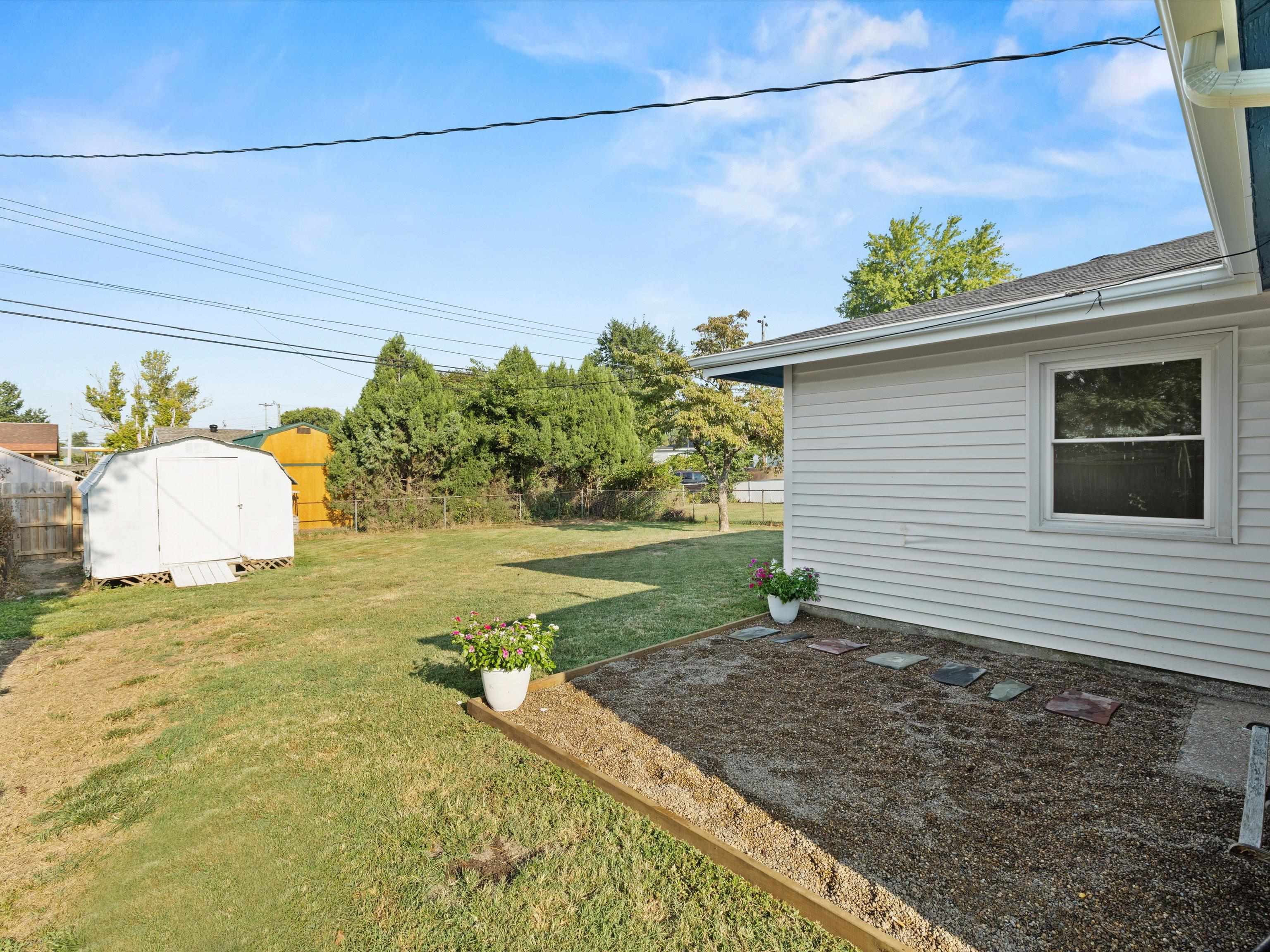 900 Holly, Owensboro, Kentucky 42301, 3 Bedrooms Bedrooms, ,1 BathroomBathrooms,Single Family Residence,For Sale,Holly,90500
