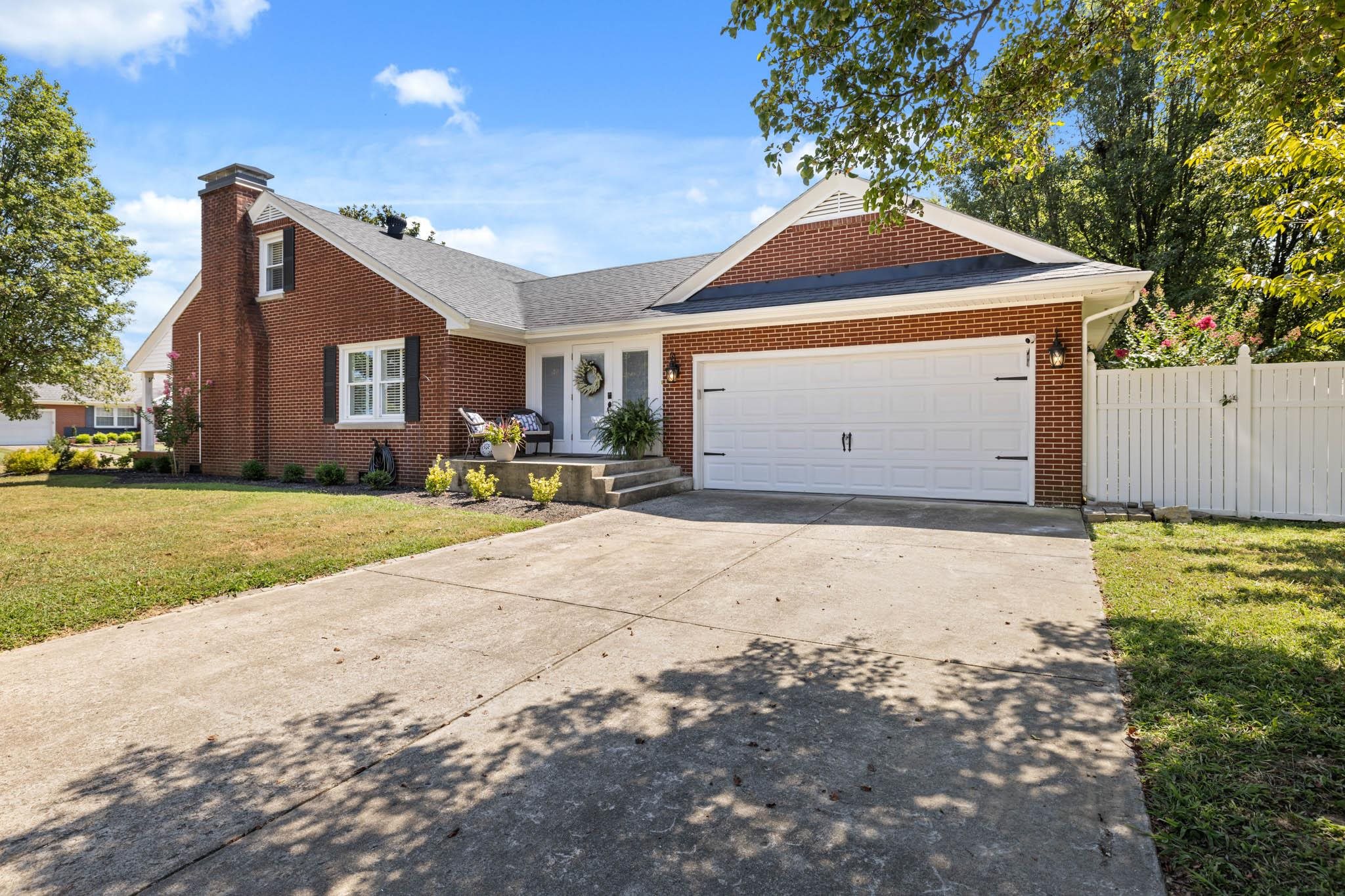 3406 Imperial Pl, Owensboro, Kentucky 42301, 4 Bedrooms Bedrooms, ,3 BathroomsBathrooms,Single Family Residence,For Sale,Imperial Pl,90501
