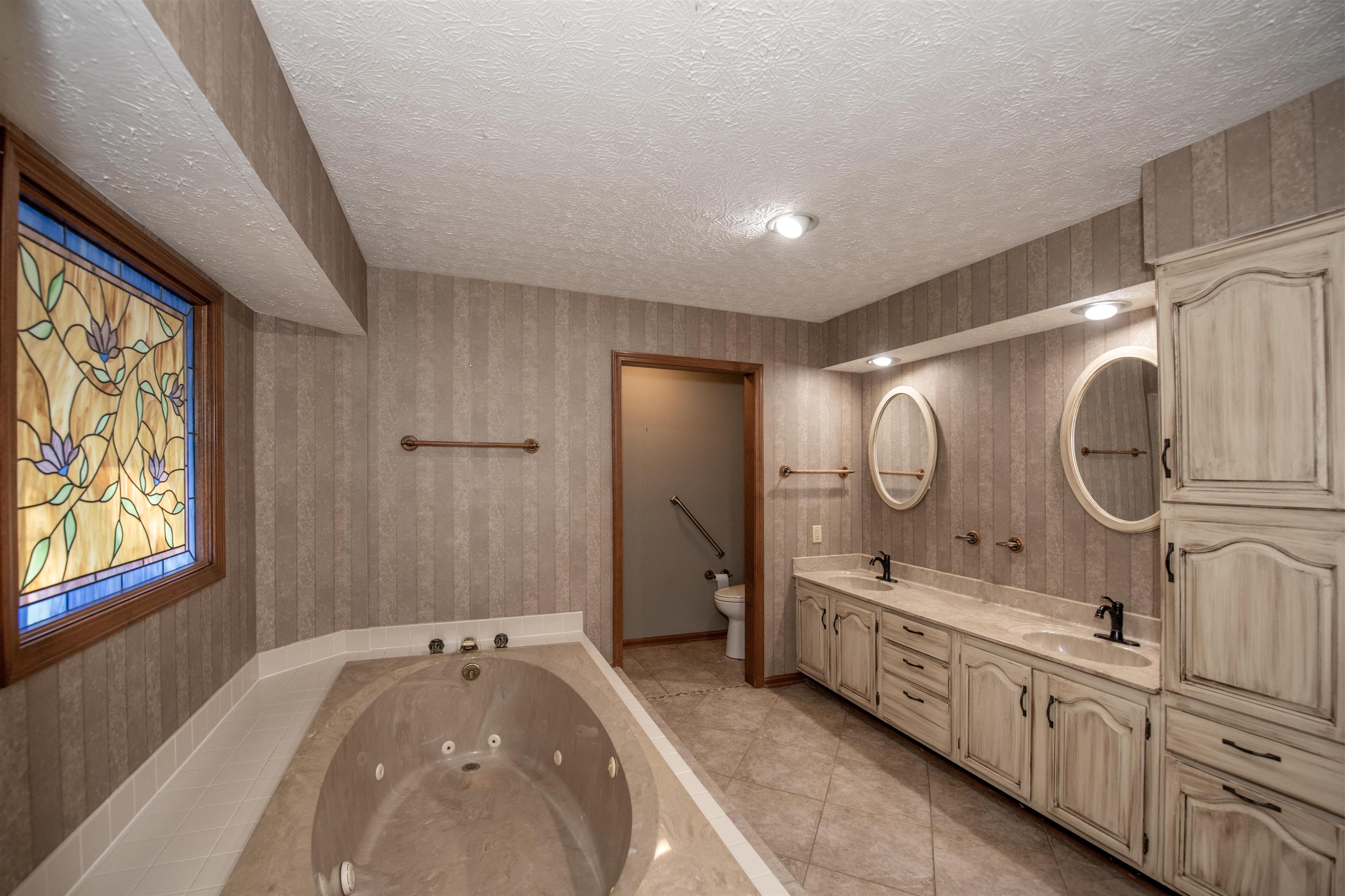 4032 Foxtail Place, Owensboro, Kentucky 42303-0000, 4 Bedrooms Bedrooms, ,2 BathroomsBathrooms,Single Family Residence,For Sale,Foxtail Place,90503