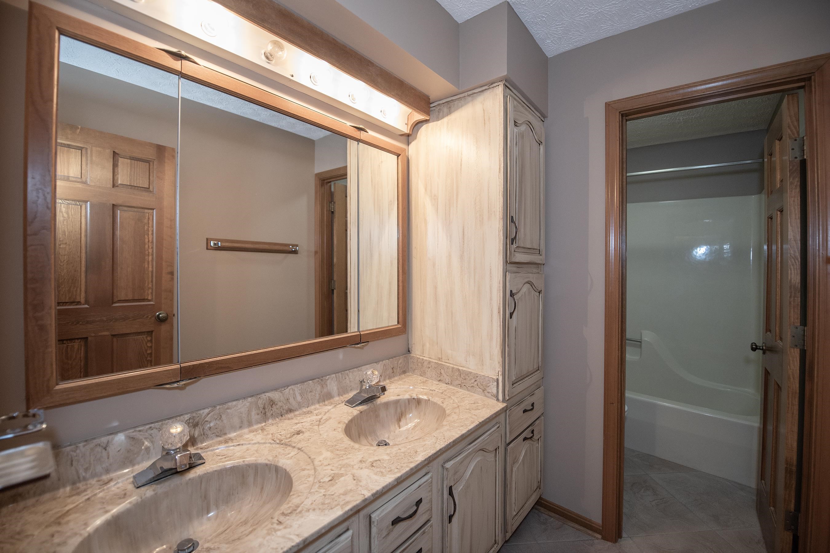 4032 Foxtail Place, Owensboro, Kentucky 42303-0000, 4 Bedrooms Bedrooms, ,2 BathroomsBathrooms,Single Family Residence,For Sale,Foxtail Place,90503