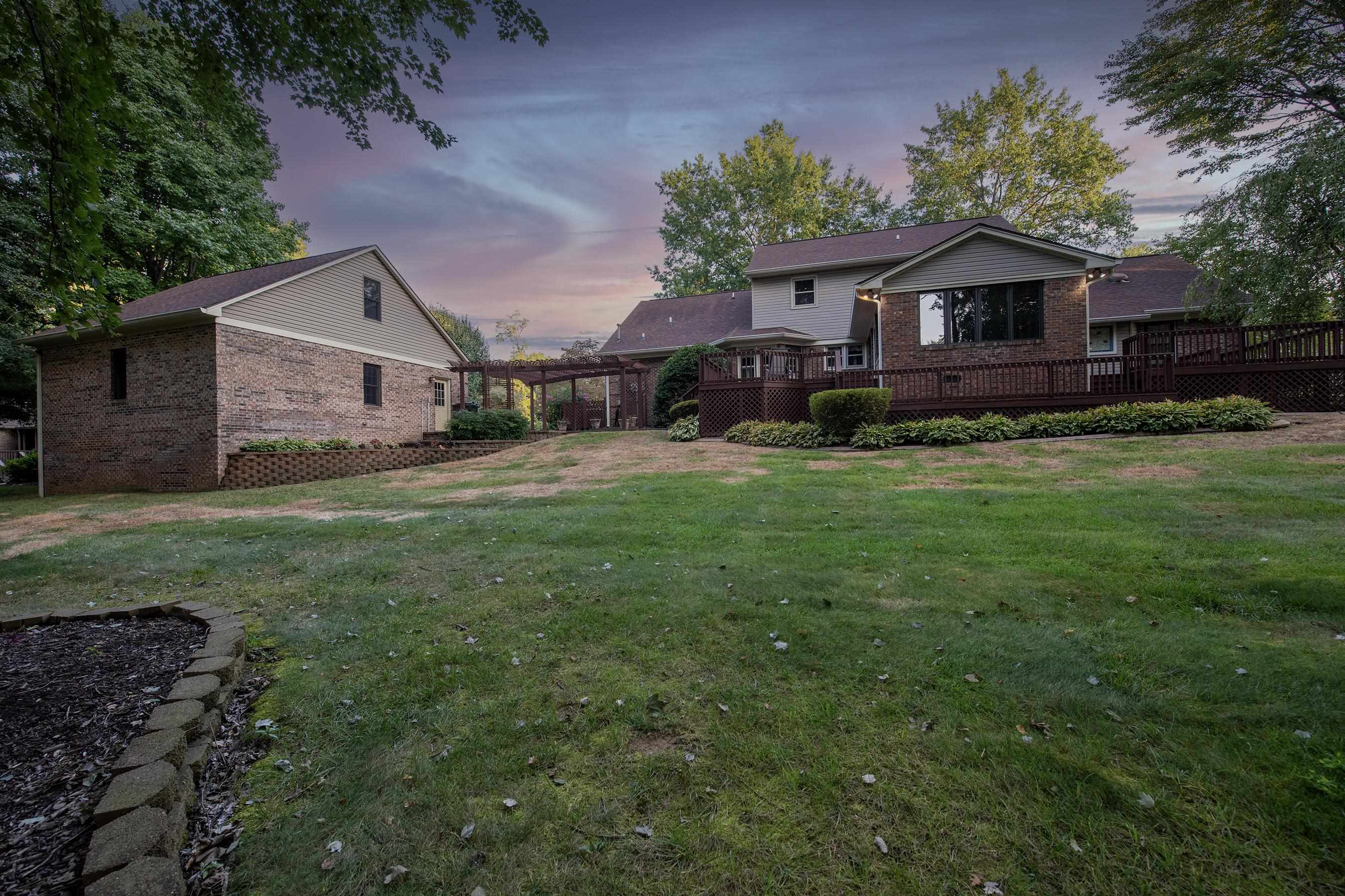 4032 Foxtail Place, Owensboro, Kentucky 42303-0000, 4 Bedrooms Bedrooms, ,2 BathroomsBathrooms,Single Family Residence,For Sale,Foxtail Place,90503