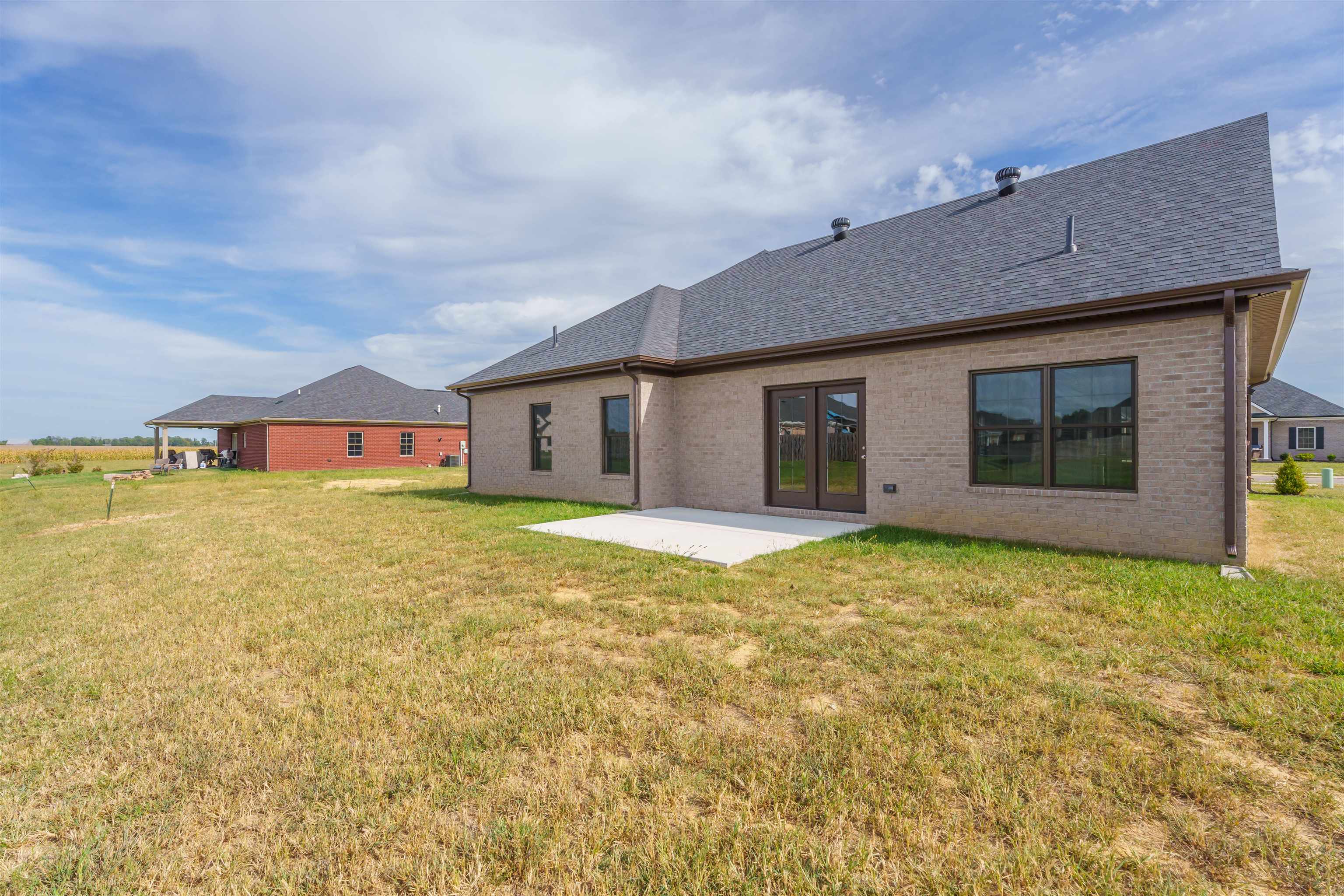 6403 Ridge Brook Cove, Owensboro, Kentucky 42301, 3 Bedrooms Bedrooms, ,2 BathroomsBathrooms,Single Family Residence,For Sale,Ridge Brook Cove,90506