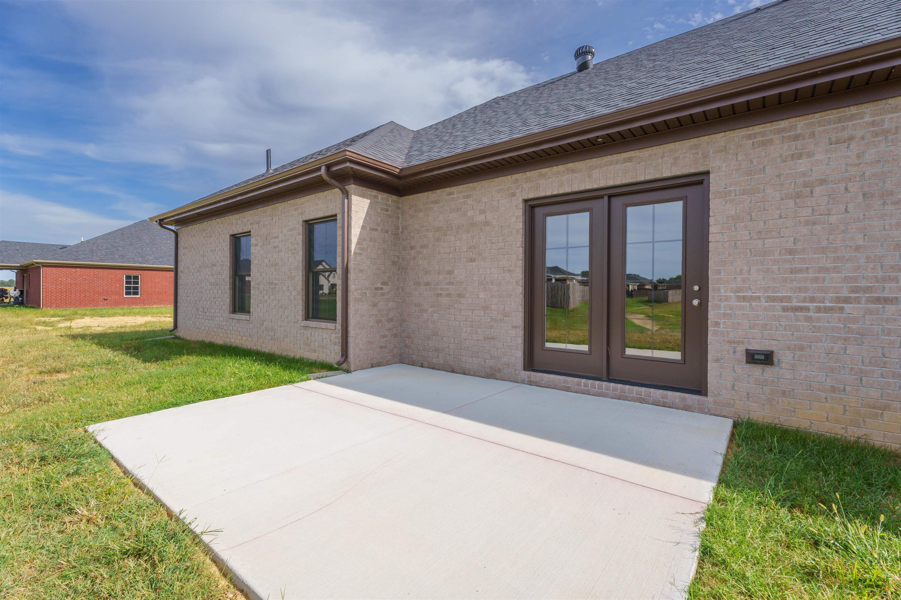 6403 Ridge Brook Cove, Owensboro, Kentucky 42301, 3 Bedrooms Bedrooms, ,2 BathroomsBathrooms,Single Family Residence,For Sale,Ridge Brook Cove,90506