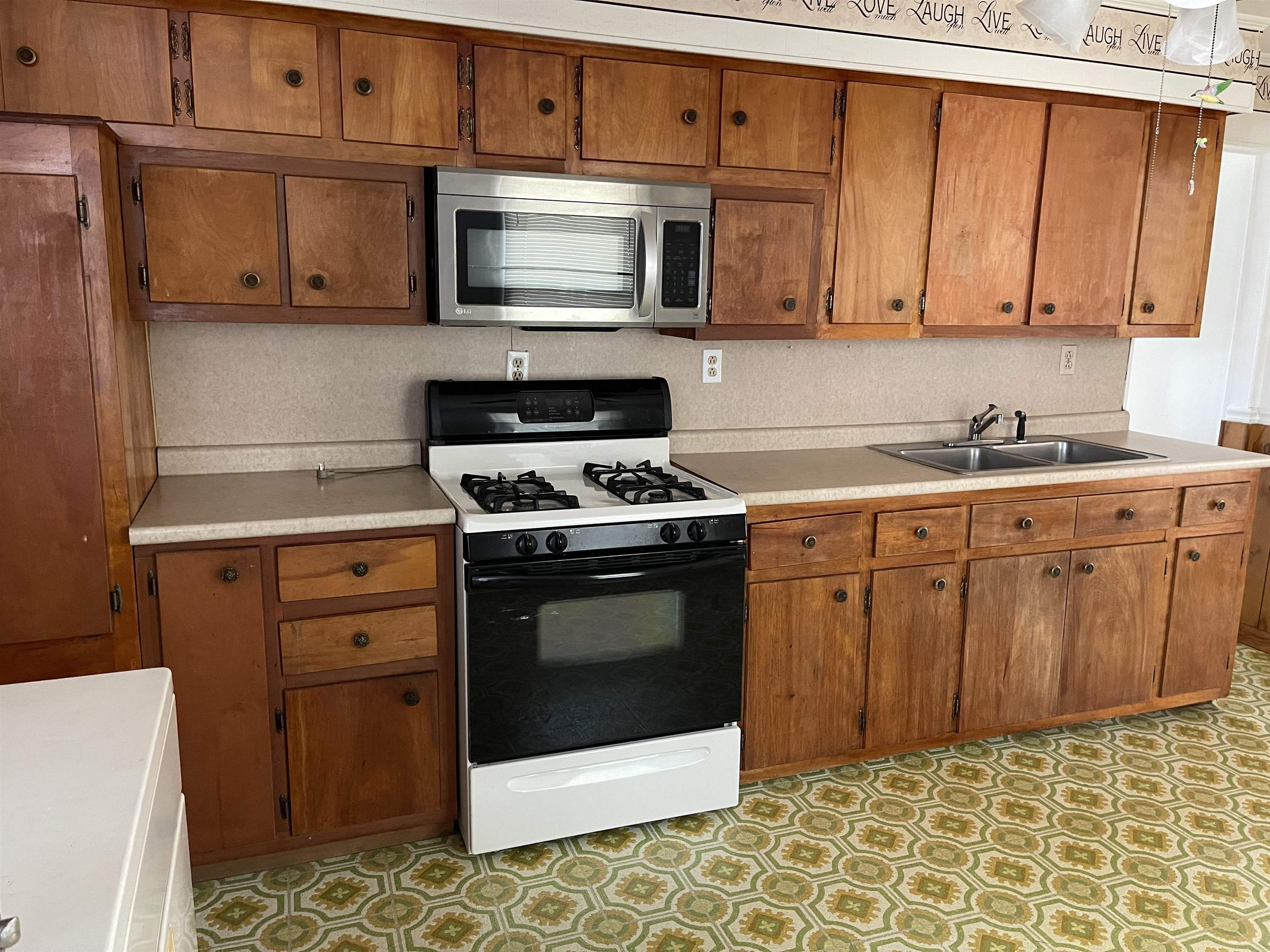 3307 Ridgewood Street, Owensboro, Kentucky 42301, 3 Bedrooms Bedrooms, ,1 BathroomBathrooms,Ranch,For Sale,Ridgewood Street,90508