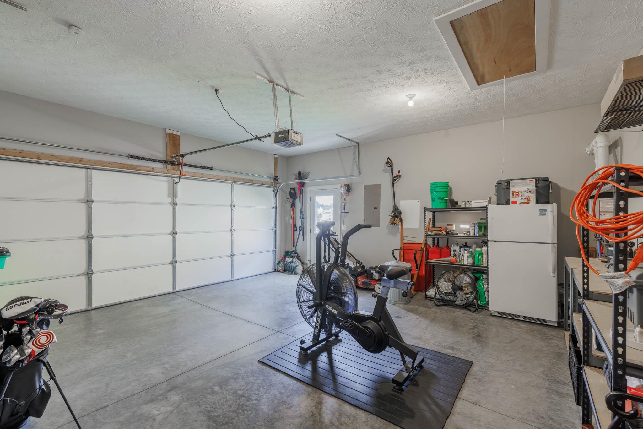 3978 Little Bluestem Drive, Owensboro, Kentucky 42303, 3 Bedrooms Bedrooms, ,2 BathroomsBathrooms,Single Family Residence,For Sale,Little Bluestem Drive,90510