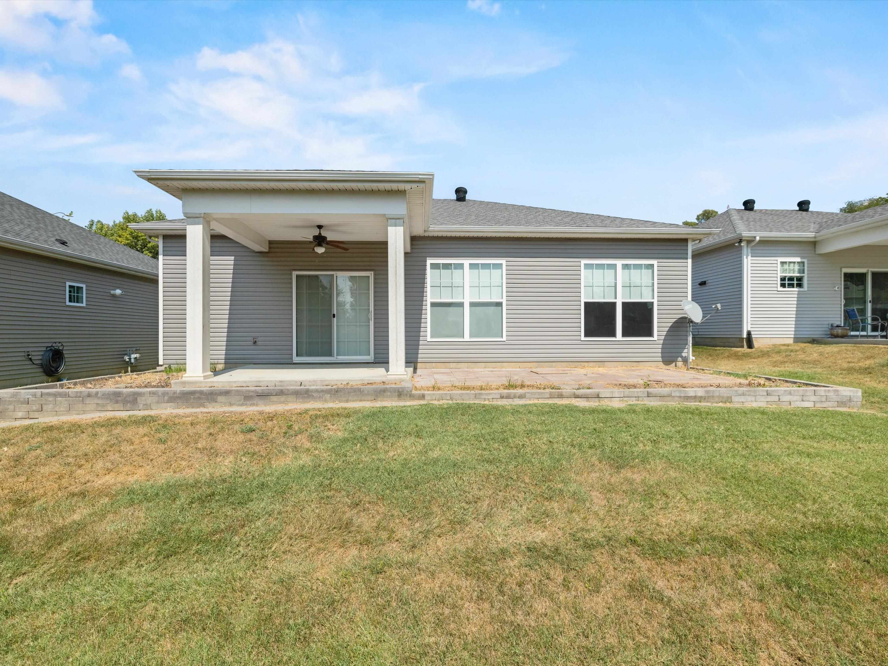 2620 Central Park Ct, Owensboro, Kentucky 42303, 2 Bedrooms Bedrooms, ,2 BathroomsBathrooms,Single Family Residence,For Sale,Central Park Ct,90516