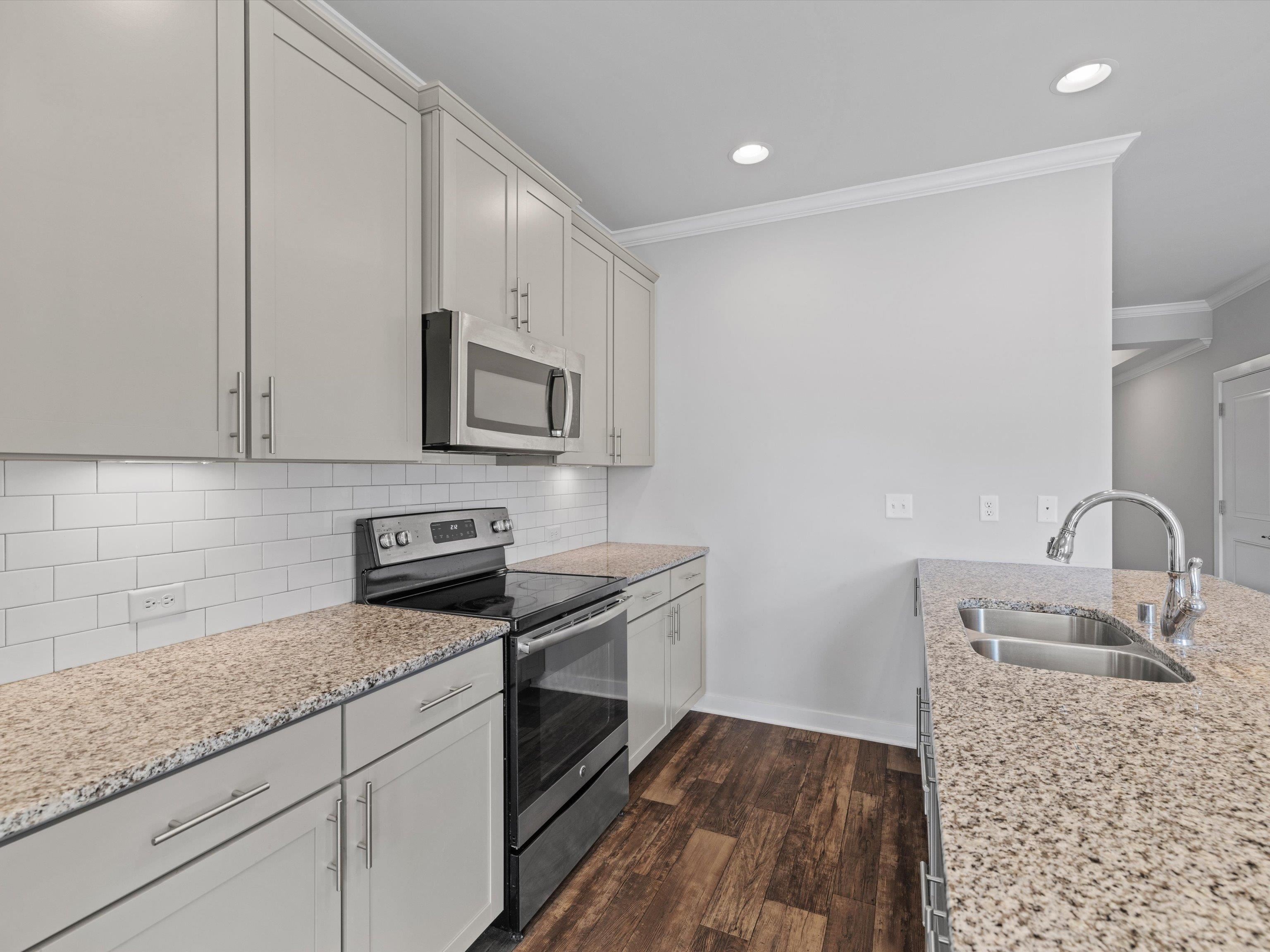 2620 Central Park Ct, Owensboro, Kentucky 42303, 2 Bedrooms Bedrooms, ,2 BathroomsBathrooms,Single Family Residence,For Sale,Central Park Ct,90516