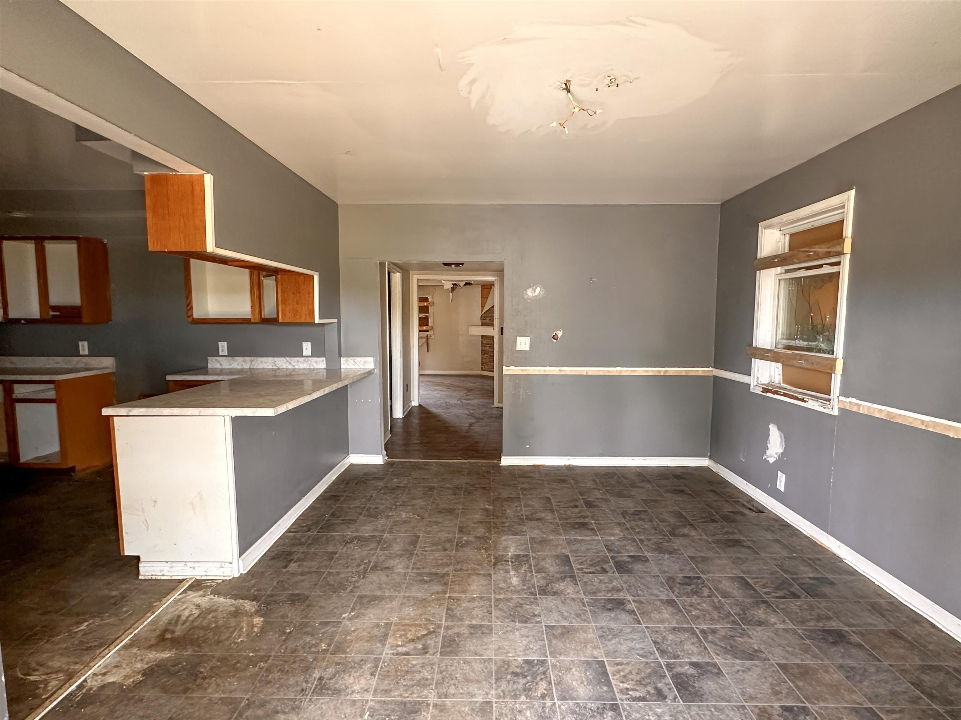 8070 Mound Ridge Rd, Spottsville, Kentucky 42458, 3 Bedrooms Bedrooms, ,2 BathroomsBathrooms,Single Family Residence,For Sale,Mound Ridge Rd,90522
