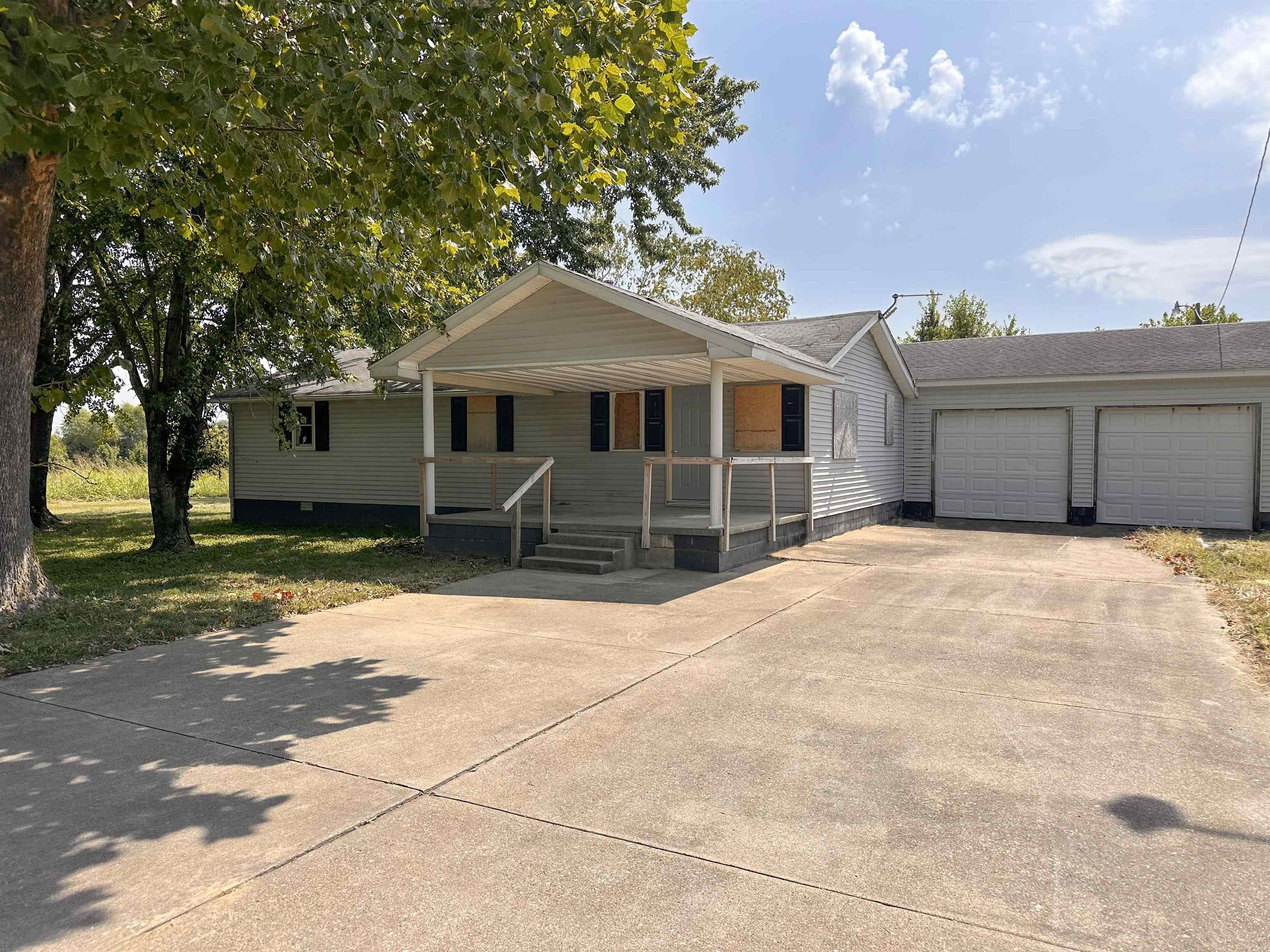 8070 Mound Ridge Rd, Spottsville, Kentucky 42458, 3 Bedrooms Bedrooms, ,2 BathroomsBathrooms,Single Family Residence,For Sale,Mound Ridge Rd,90522