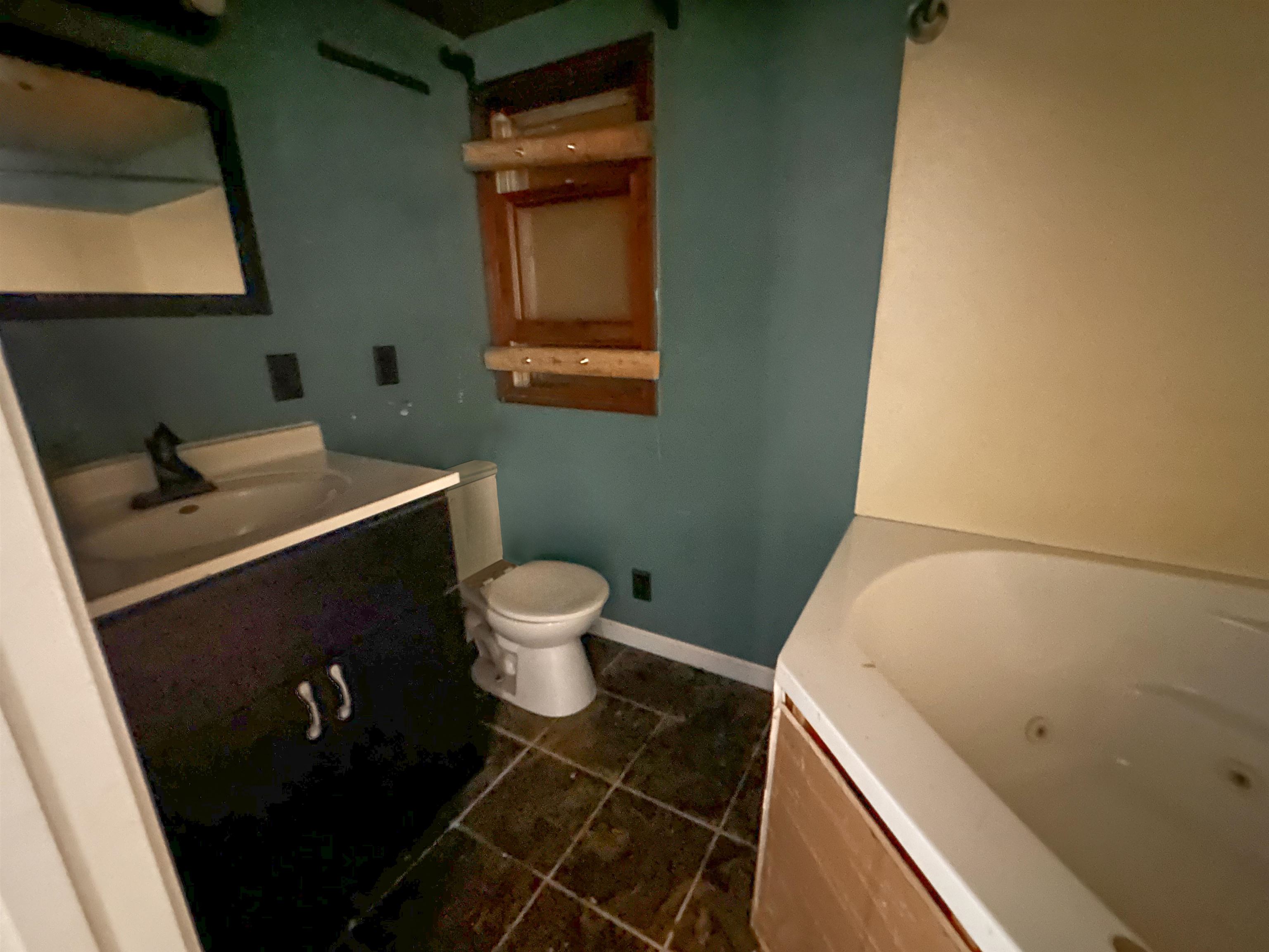 8070 Mound Ridge Rd, Spottsville, Kentucky 42458, 3 Bedrooms Bedrooms, ,2 BathroomsBathrooms,Single Family Residence,For Sale,Mound Ridge Rd,90522