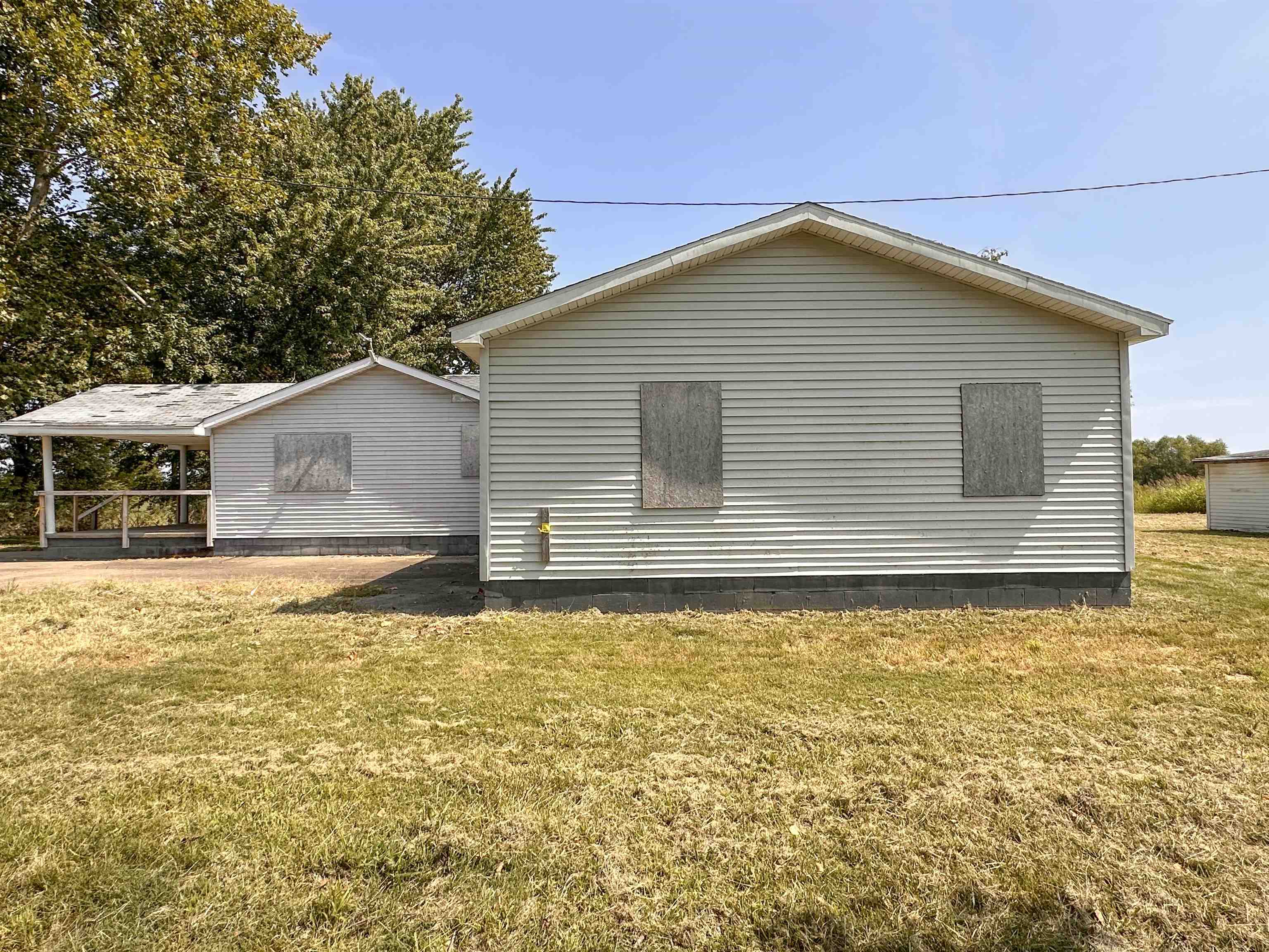 8070 Mound Ridge Rd, Spottsville, Kentucky 42458, 3 Bedrooms Bedrooms, ,2 BathroomsBathrooms,Single Family Residence,For Sale,Mound Ridge Rd,90522
