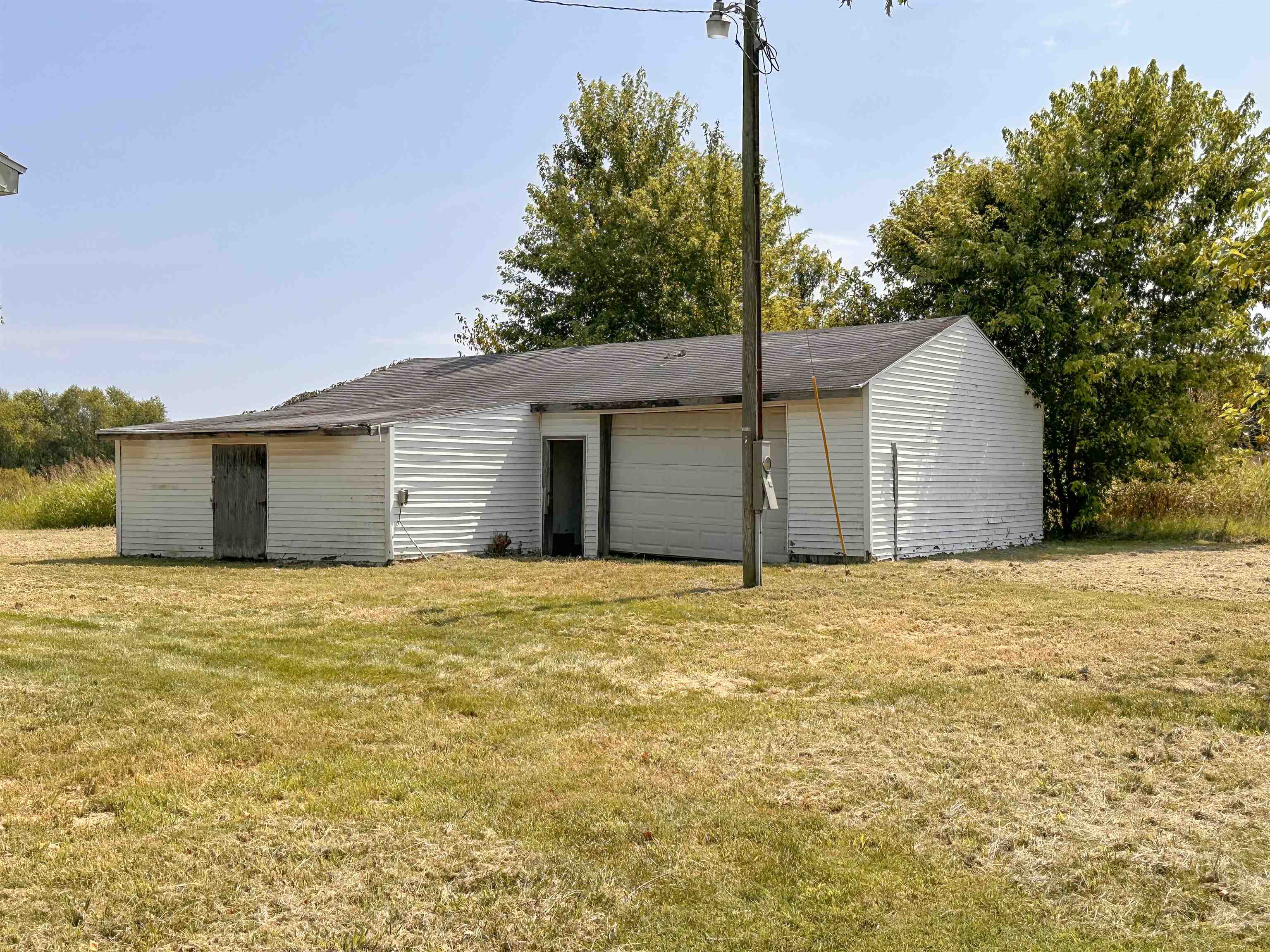 8070 Mound Ridge Rd, Spottsville, Kentucky 42458, 3 Bedrooms Bedrooms, ,2 BathroomsBathrooms,Single Family Residence,For Sale,Mound Ridge Rd,90522