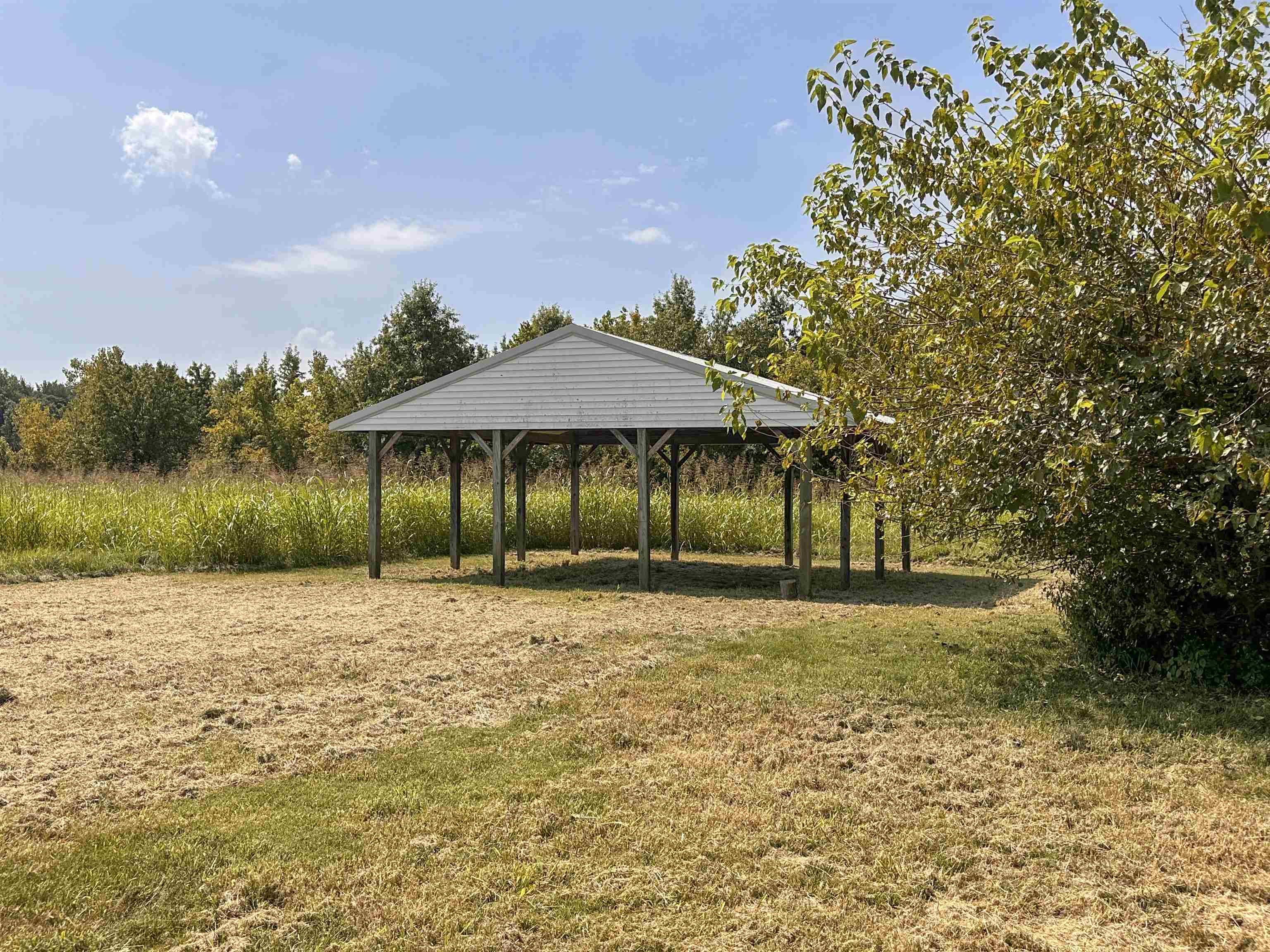 8070 Mound Ridge Rd, Spottsville, Kentucky 42458, 3 Bedrooms Bedrooms, ,2 BathroomsBathrooms,Single Family Residence,For Sale,Mound Ridge Rd,90522