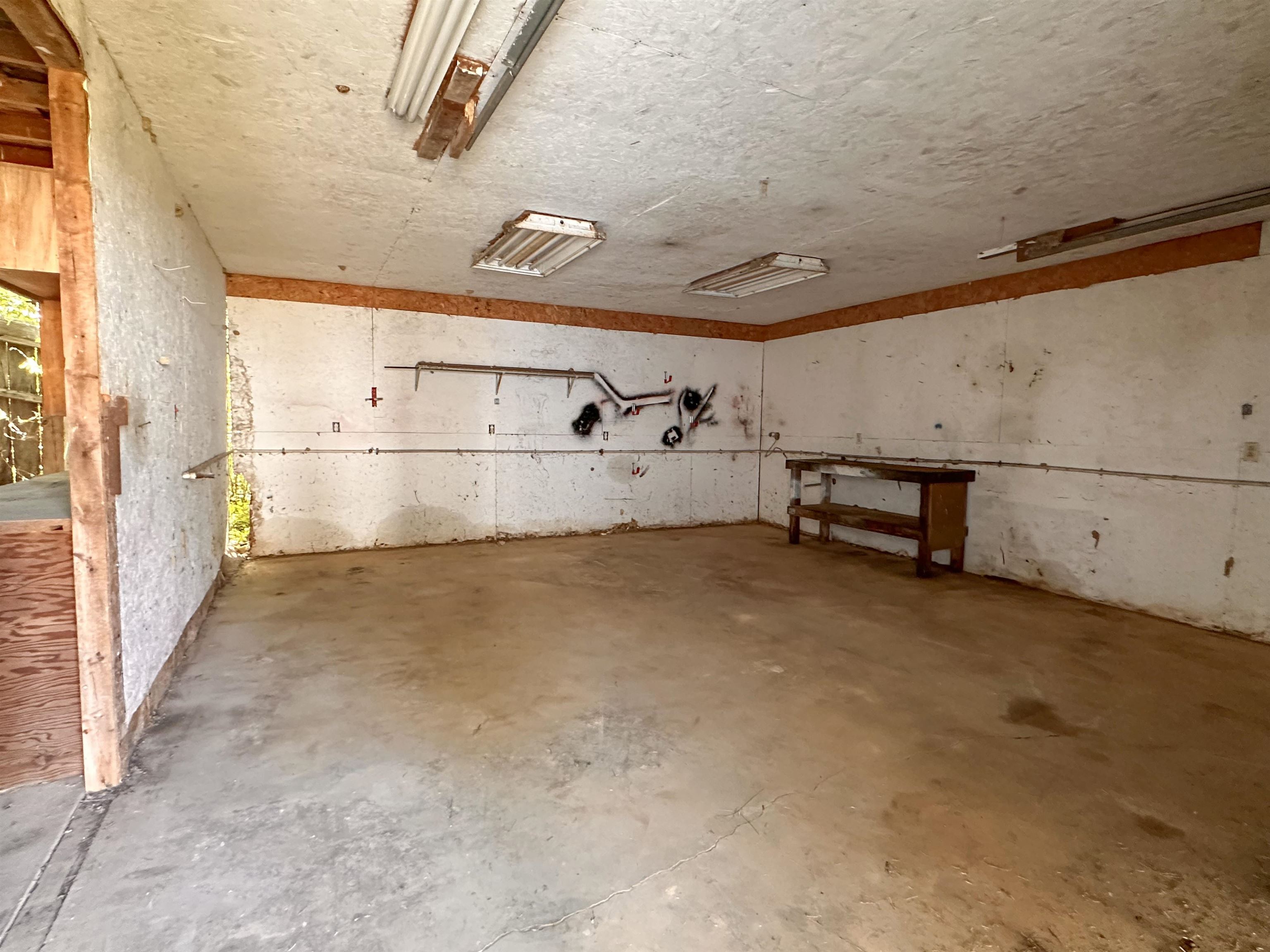 8070 Mound Ridge Rd, Spottsville, Kentucky 42458, 3 Bedrooms Bedrooms, ,2 BathroomsBathrooms,Single Family Residence,For Sale,Mound Ridge Rd,90522