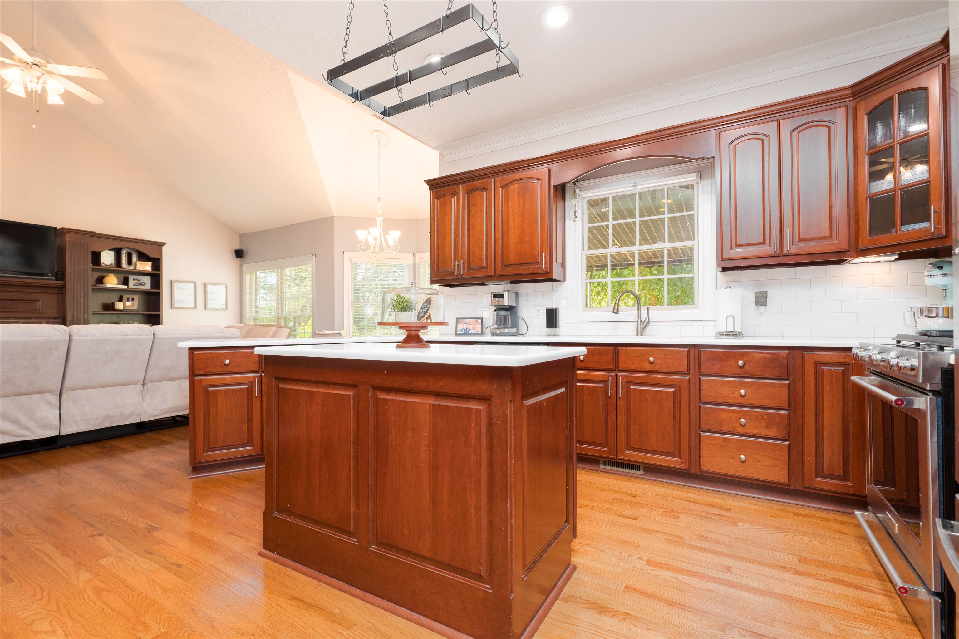4859 Oak Meadow Ct, Owensboro, Kentucky 42303, 4 Bedrooms Bedrooms, ,3 BathroomsBathrooms,Single Family Residence,For Sale,Oak Meadow Ct,90524