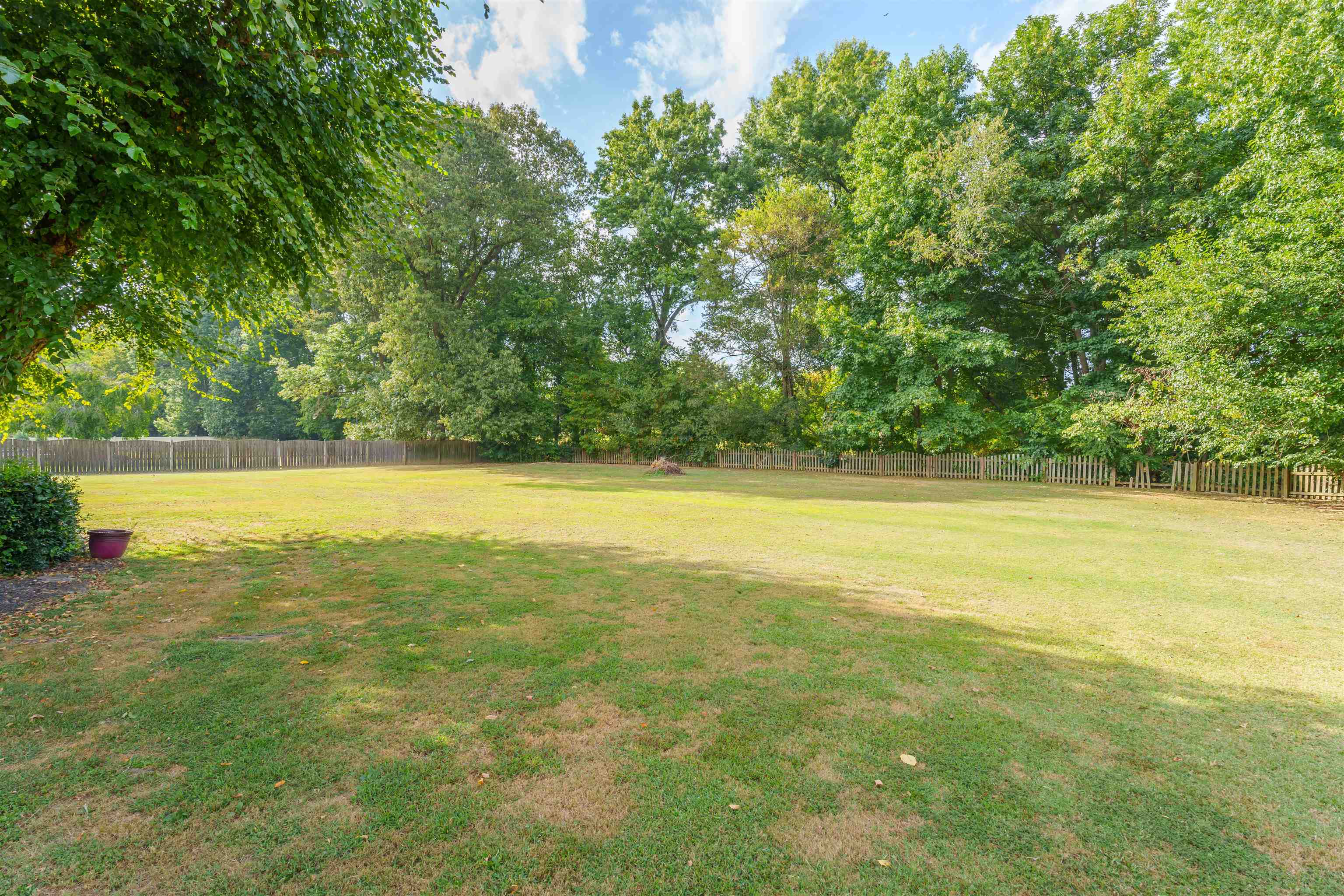 4859 Oak Meadow Ct, Owensboro, Kentucky 42303, 4 Bedrooms Bedrooms, ,3 BathroomsBathrooms,Single Family Residence,For Sale,Oak Meadow Ct,90524