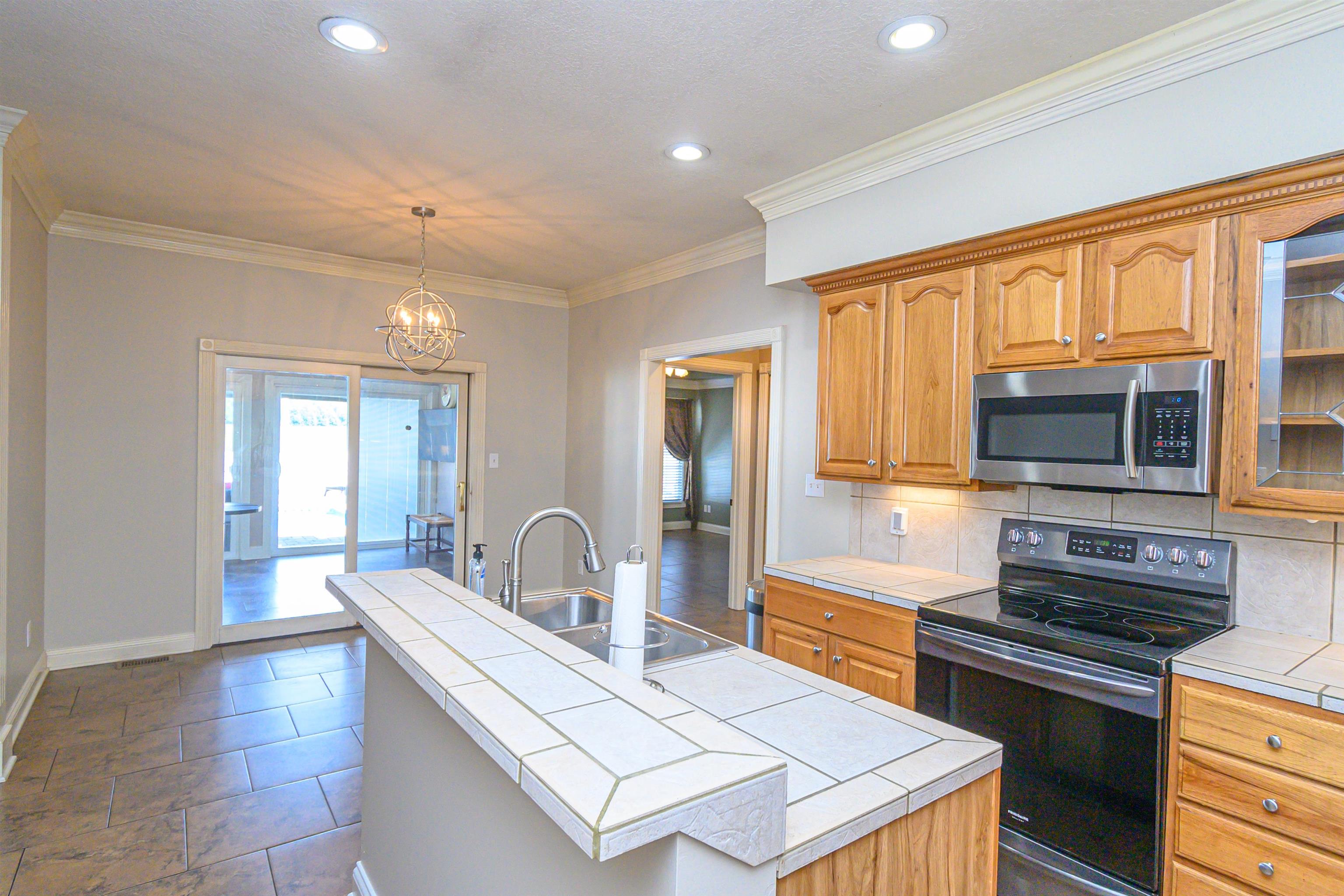 281 Resolution Way, Owensboro, Kentucky 42301, 3 Bedrooms Bedrooms, ,2 BathroomsBathrooms,Single Family Residence,For Sale,Resolution Way,90526