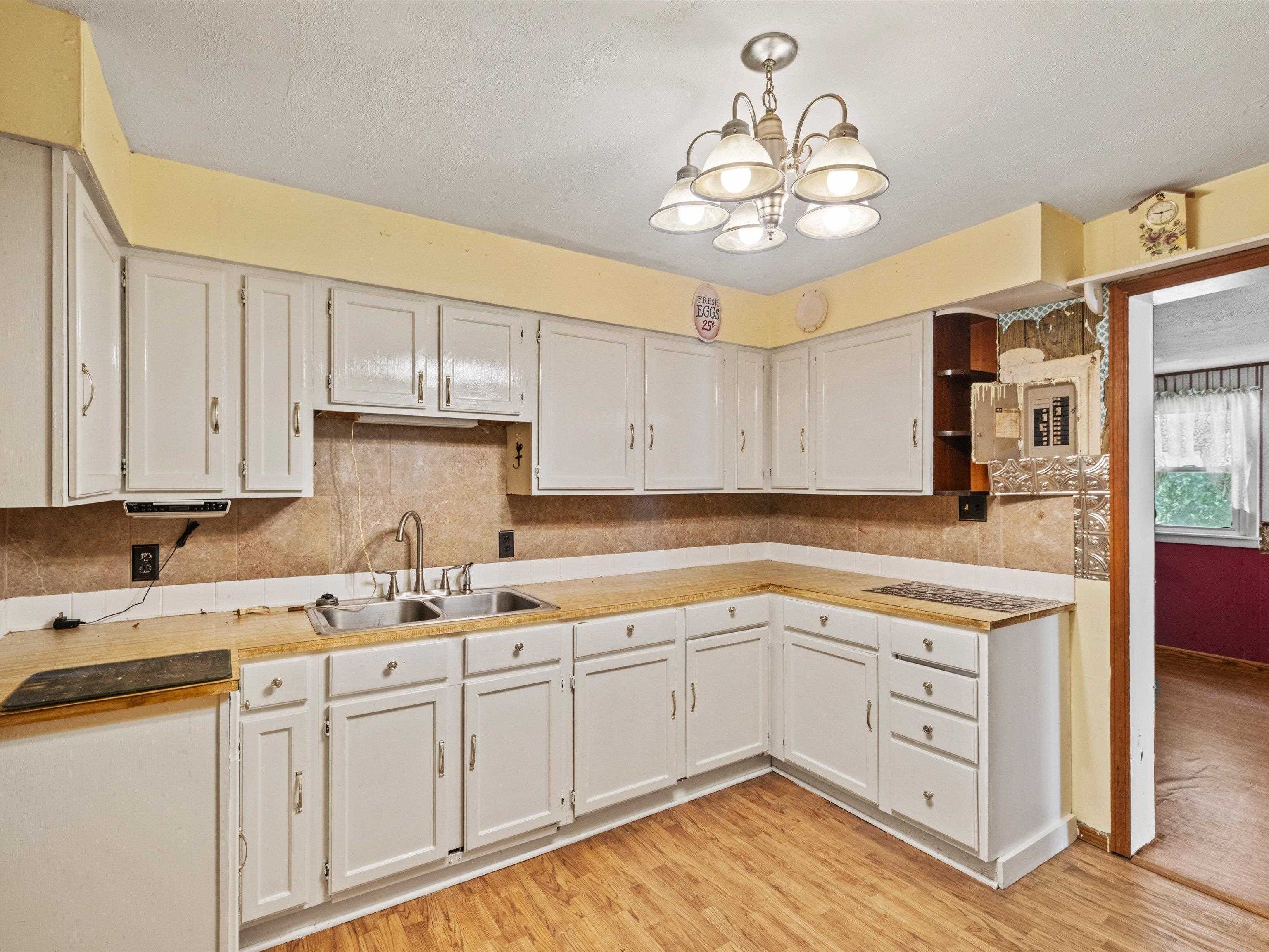 1195 Tick Ridge Rd, Hawesville, Kentucky 42348, 3 Bedrooms Bedrooms, ,2 BathroomsBathrooms,Single Family Residence,For Sale,Tick Ridge Rd,90529