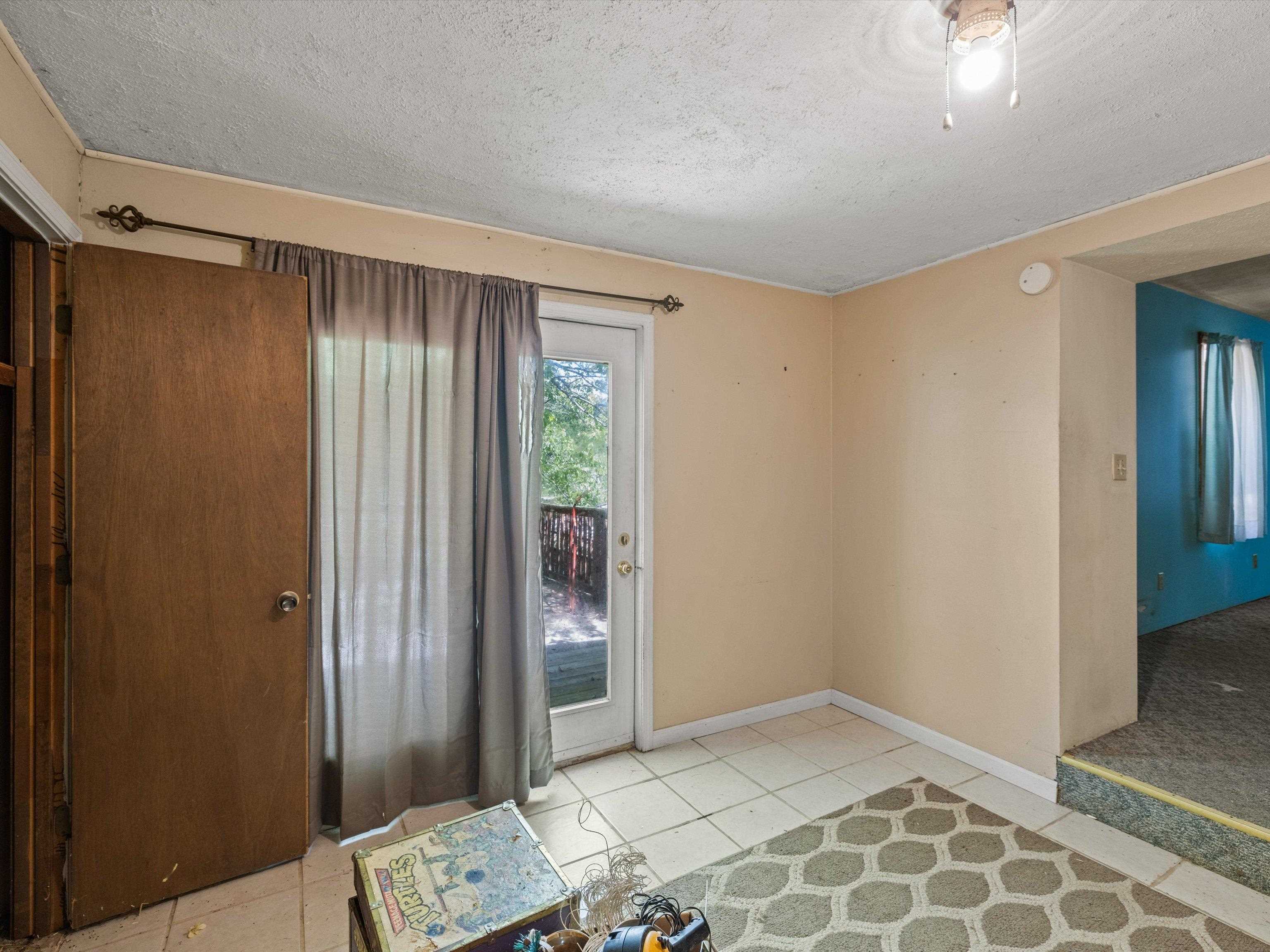 1195 Tick Ridge Rd, Hawesville, Kentucky 42348, 3 Bedrooms Bedrooms, ,2 BathroomsBathrooms,Single Family Residence,For Sale,Tick Ridge Rd,90529