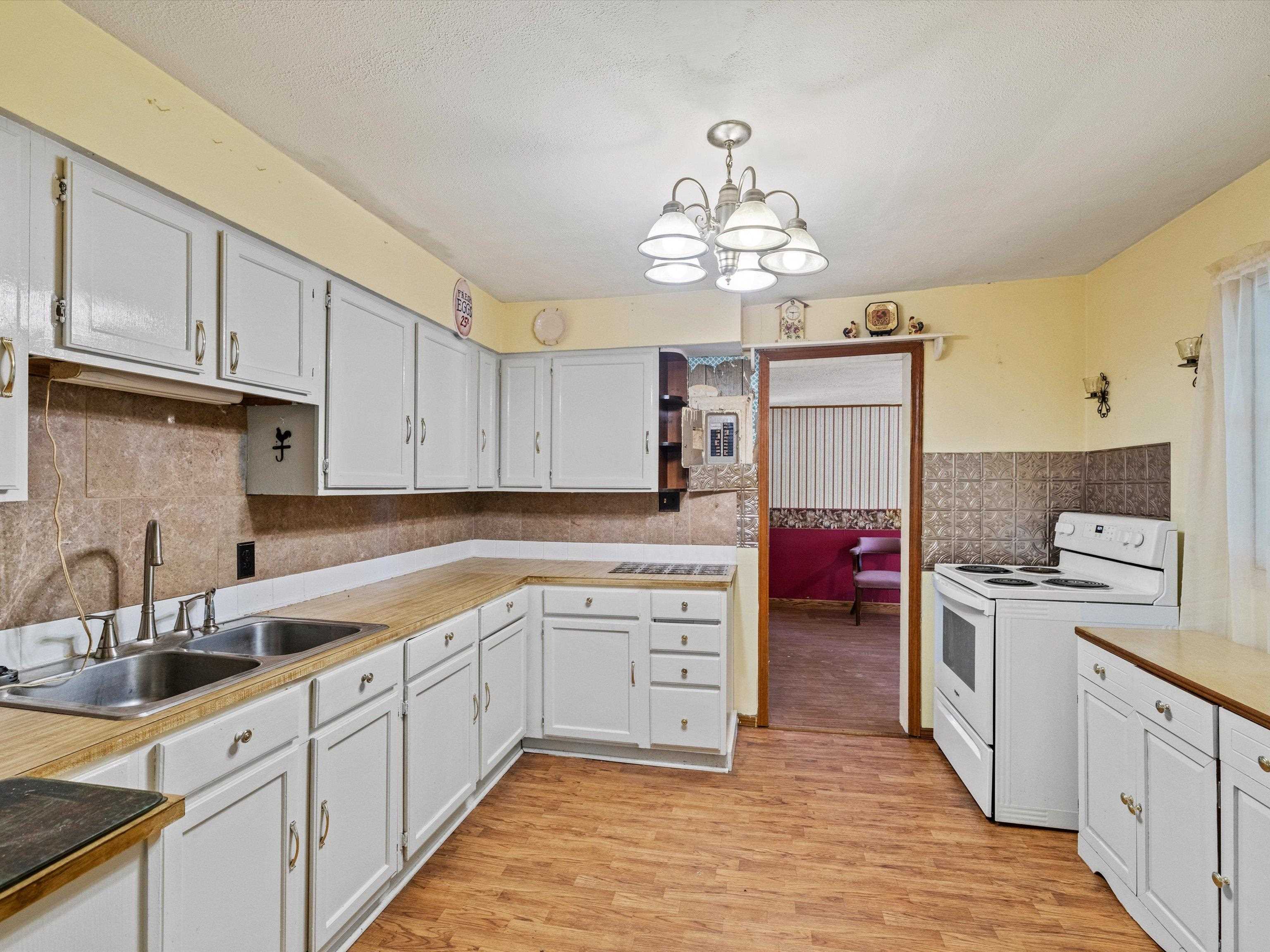 1195 Tick Ridge Rd, Hawesville, Kentucky 42348, 3 Bedrooms Bedrooms, ,2 BathroomsBathrooms,Single Family Residence,For Sale,Tick Ridge Rd,90529