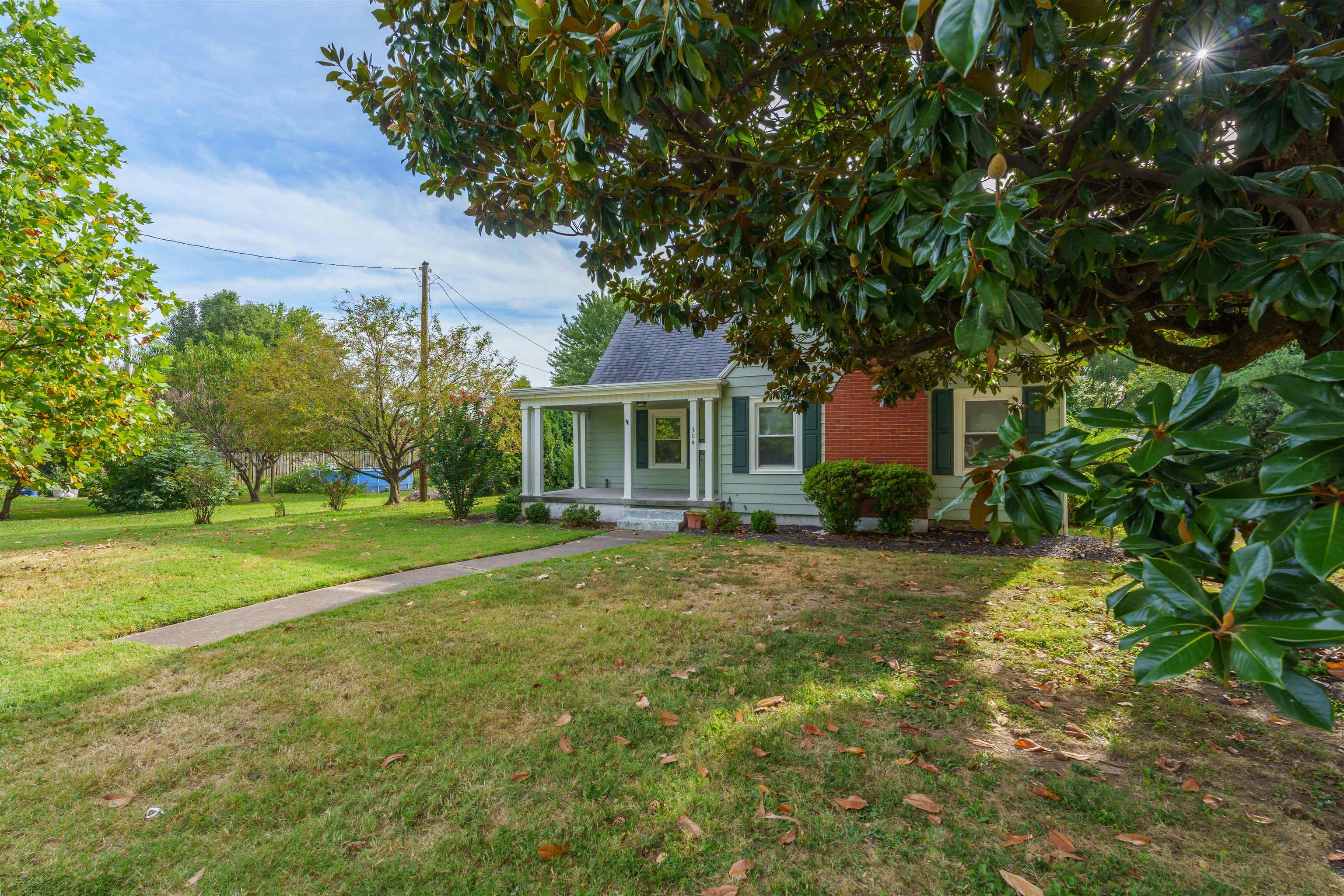 304 Stewart Ct., Owensboro, Kentucky 42303, 2 Bedrooms Bedrooms, ,1 BathroomBathrooms,Single Family Residence,For Sale,Stewart Ct.,90541