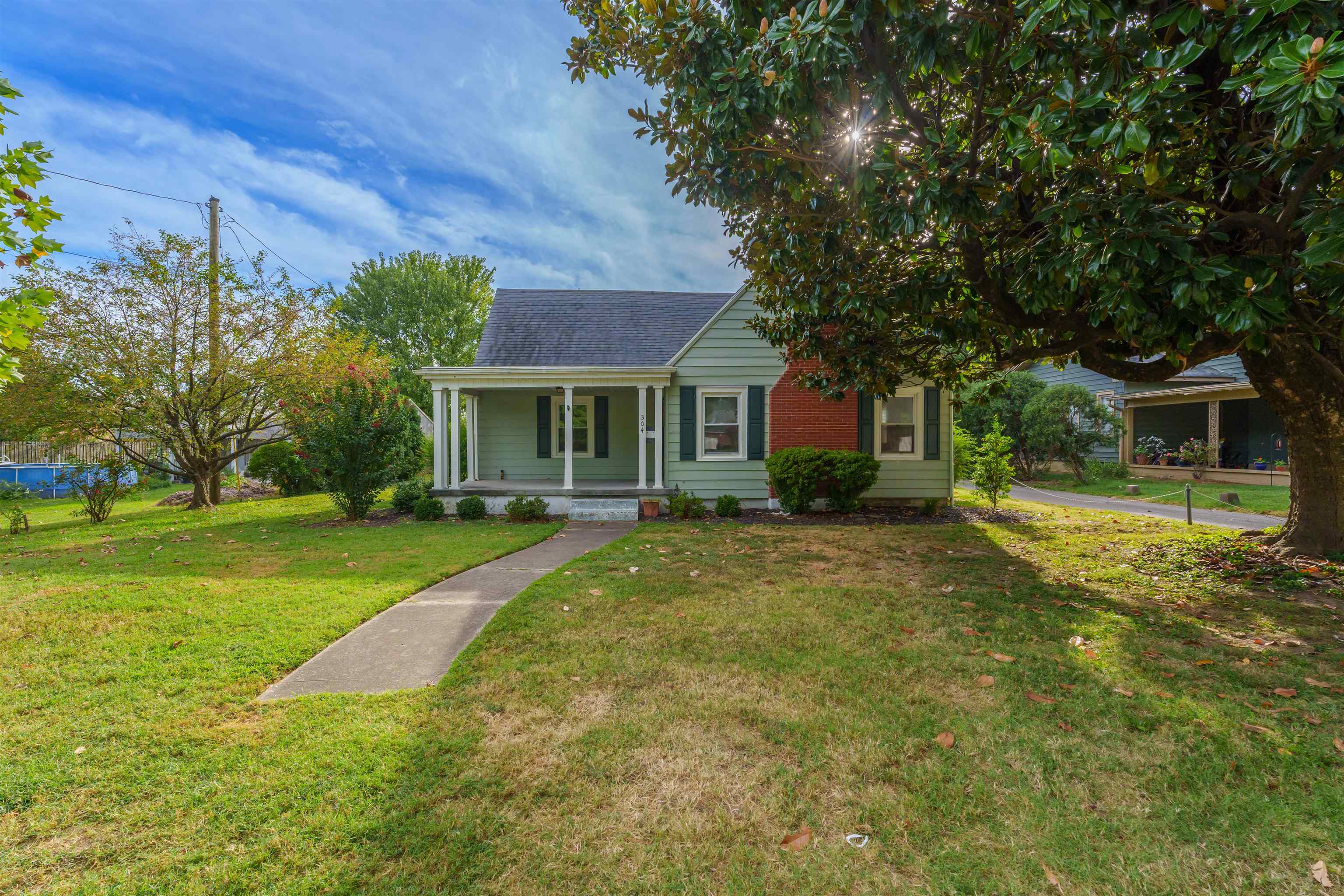304 Stewart Ct., Owensboro, Kentucky 42303, 2 Bedrooms Bedrooms, ,1 BathroomBathrooms,Single Family Residence,For Sale,Stewart Ct.,90541