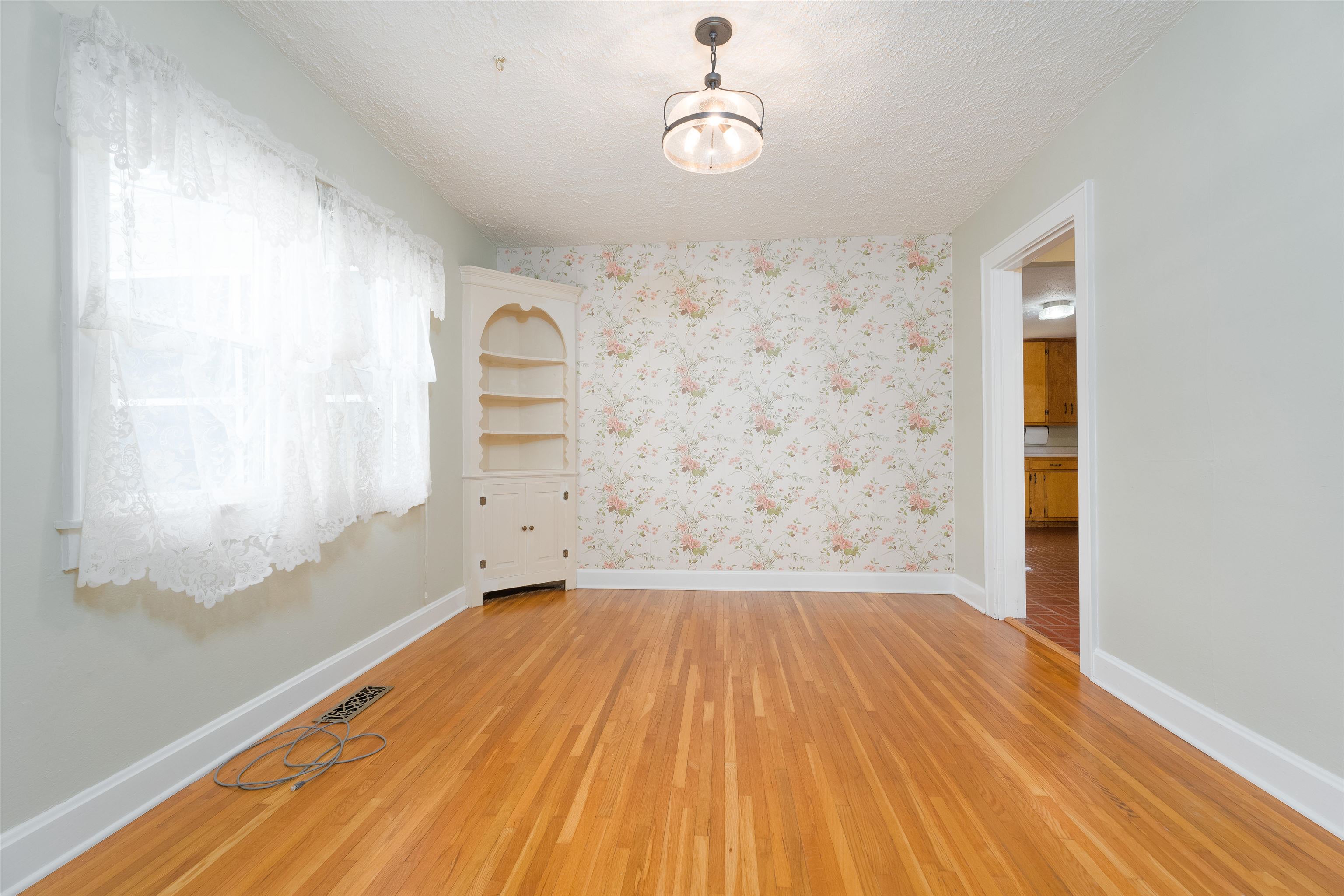 304 Stewart Ct., Owensboro, Kentucky 42303, 2 Bedrooms Bedrooms, ,1 BathroomBathrooms,Single Family Residence,For Sale,Stewart Ct.,90541