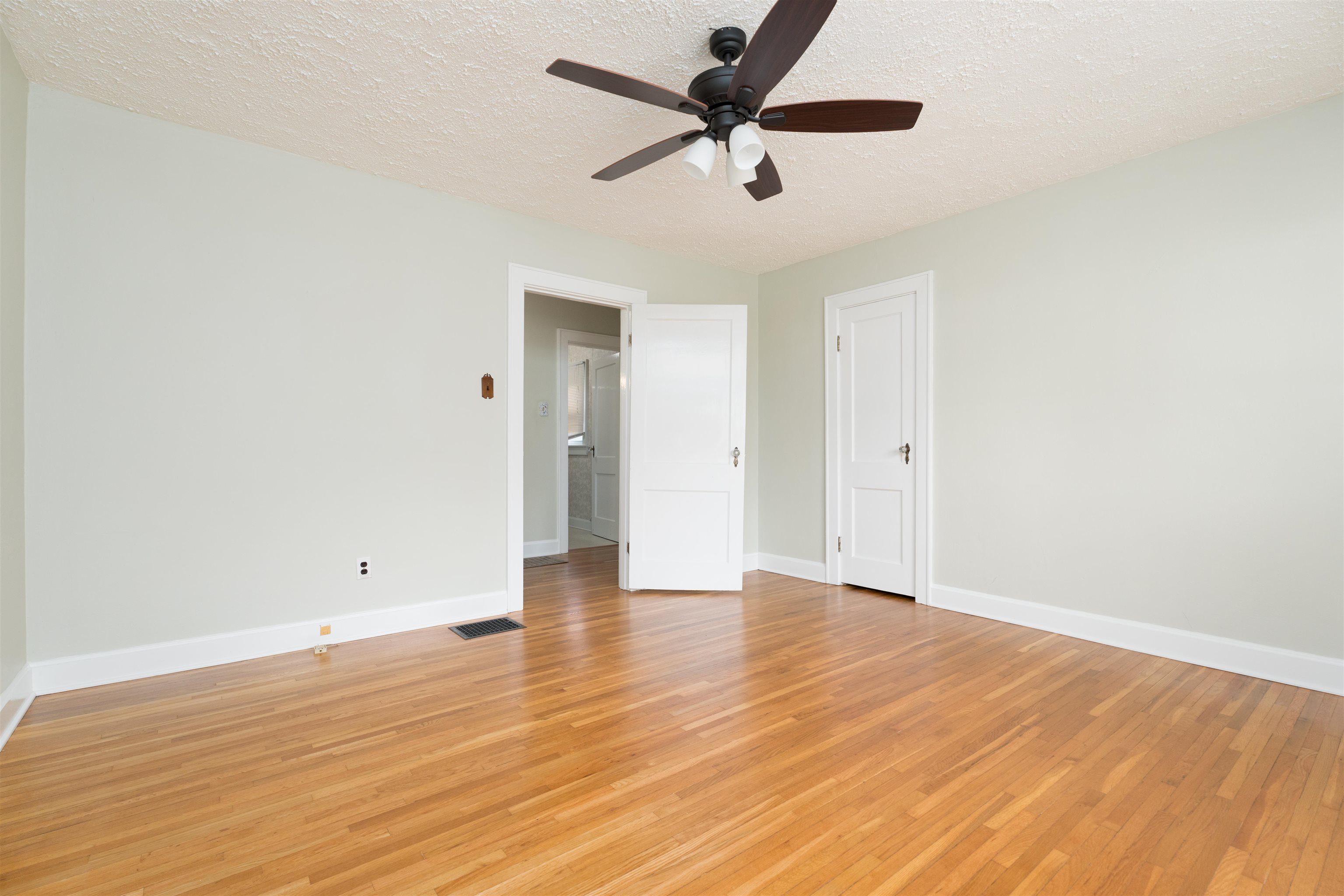 304 Stewart Ct., Owensboro, Kentucky 42303, 2 Bedrooms Bedrooms, ,1 BathroomBathrooms,Single Family Residence,For Sale,Stewart Ct.,90541