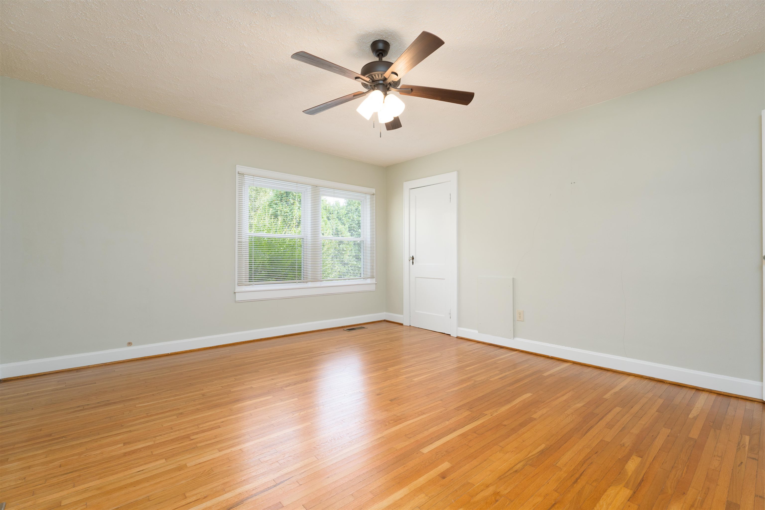 304 Stewart Ct., Owensboro, Kentucky 42303, 2 Bedrooms Bedrooms, ,1 BathroomBathrooms,Single Family Residence,For Sale,Stewart Ct.,90541