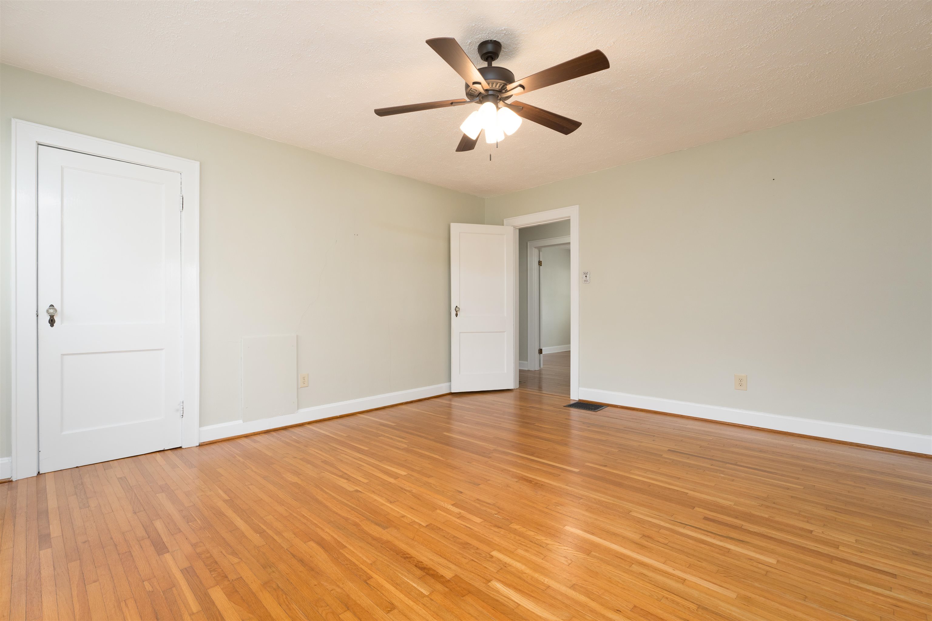 304 Stewart Ct., Owensboro, Kentucky 42303, 2 Bedrooms Bedrooms, ,1 BathroomBathrooms,Single Family Residence,For Sale,Stewart Ct.,90541