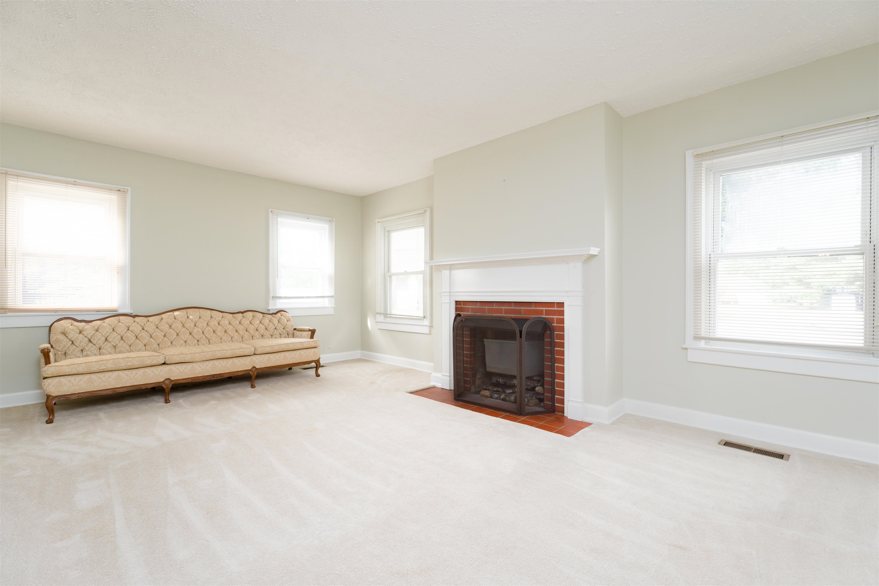 304 Stewart Ct., Owensboro, Kentucky 42303, 2 Bedrooms Bedrooms, ,1 BathroomBathrooms,Single Family Residence,For Sale,Stewart Ct.,90541