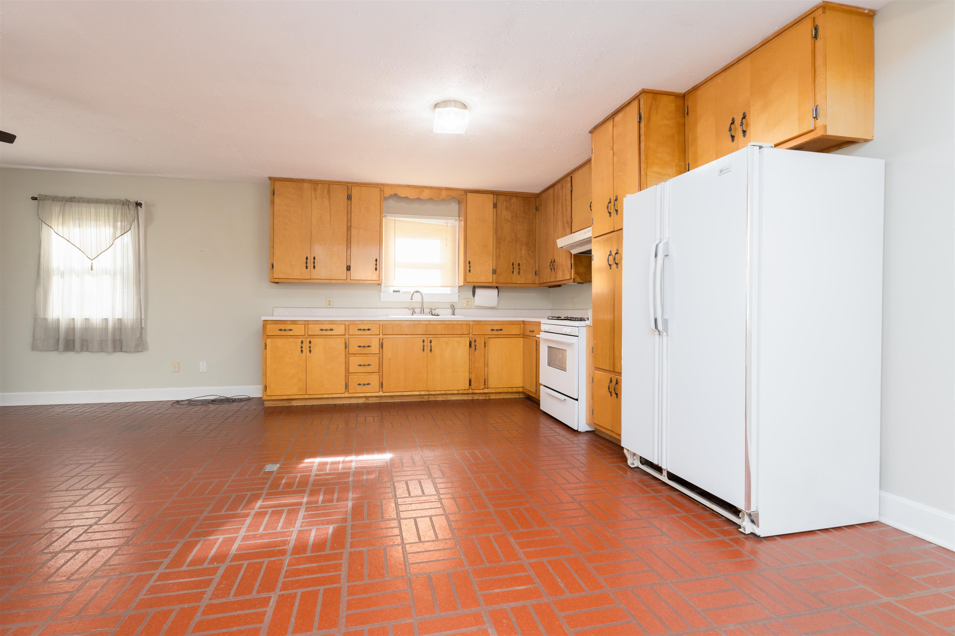304 Stewart Ct., Owensboro, Kentucky 42303, 2 Bedrooms Bedrooms, ,1 BathroomBathrooms,Single Family Residence,For Sale,Stewart Ct.,90541