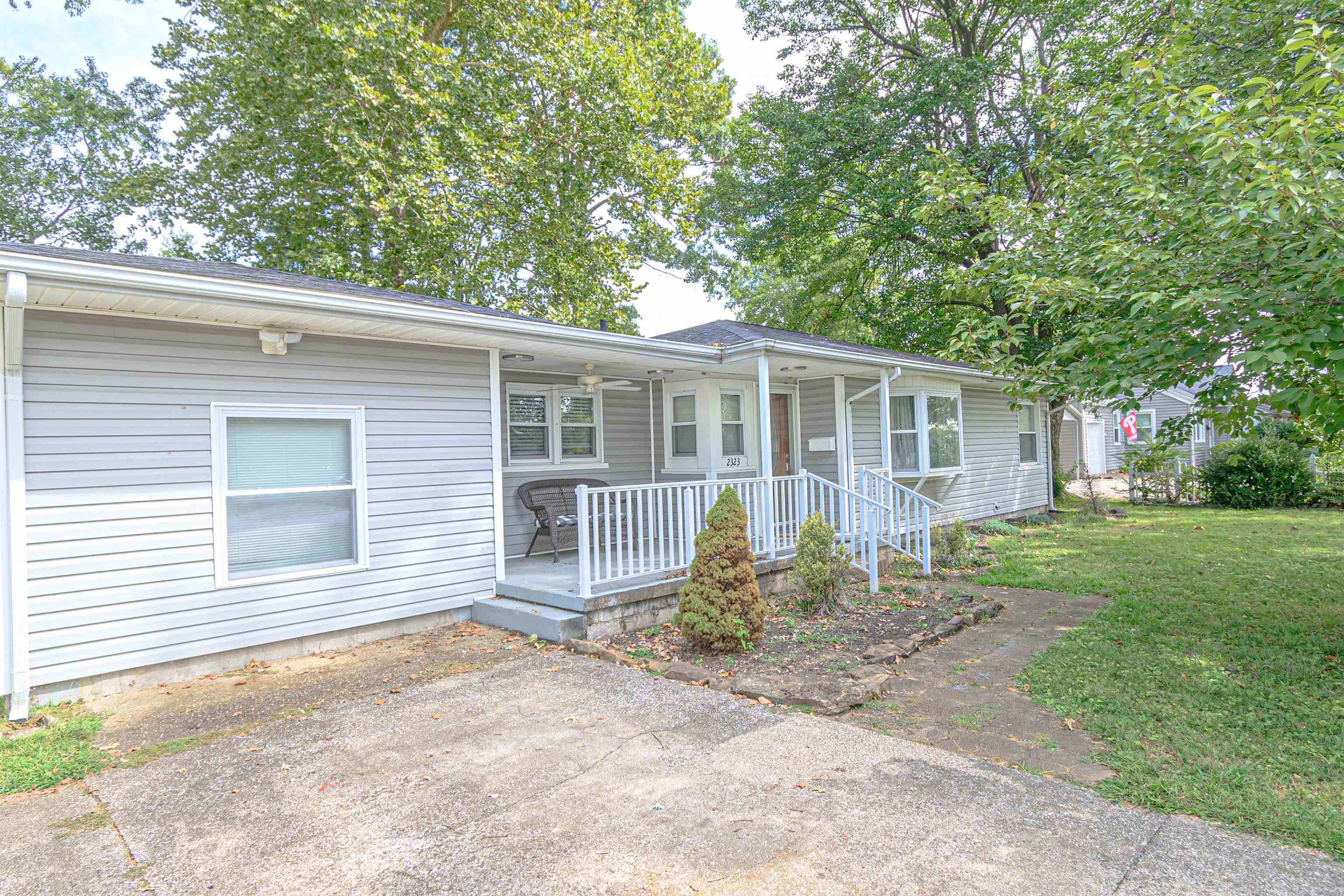 2323 Bittel Road, Owensboro, Kentucky 42301, 3 Bedrooms Bedrooms, ,2 BathroomsBathrooms,Single Family Residence,For Sale,Bittel Road,90543