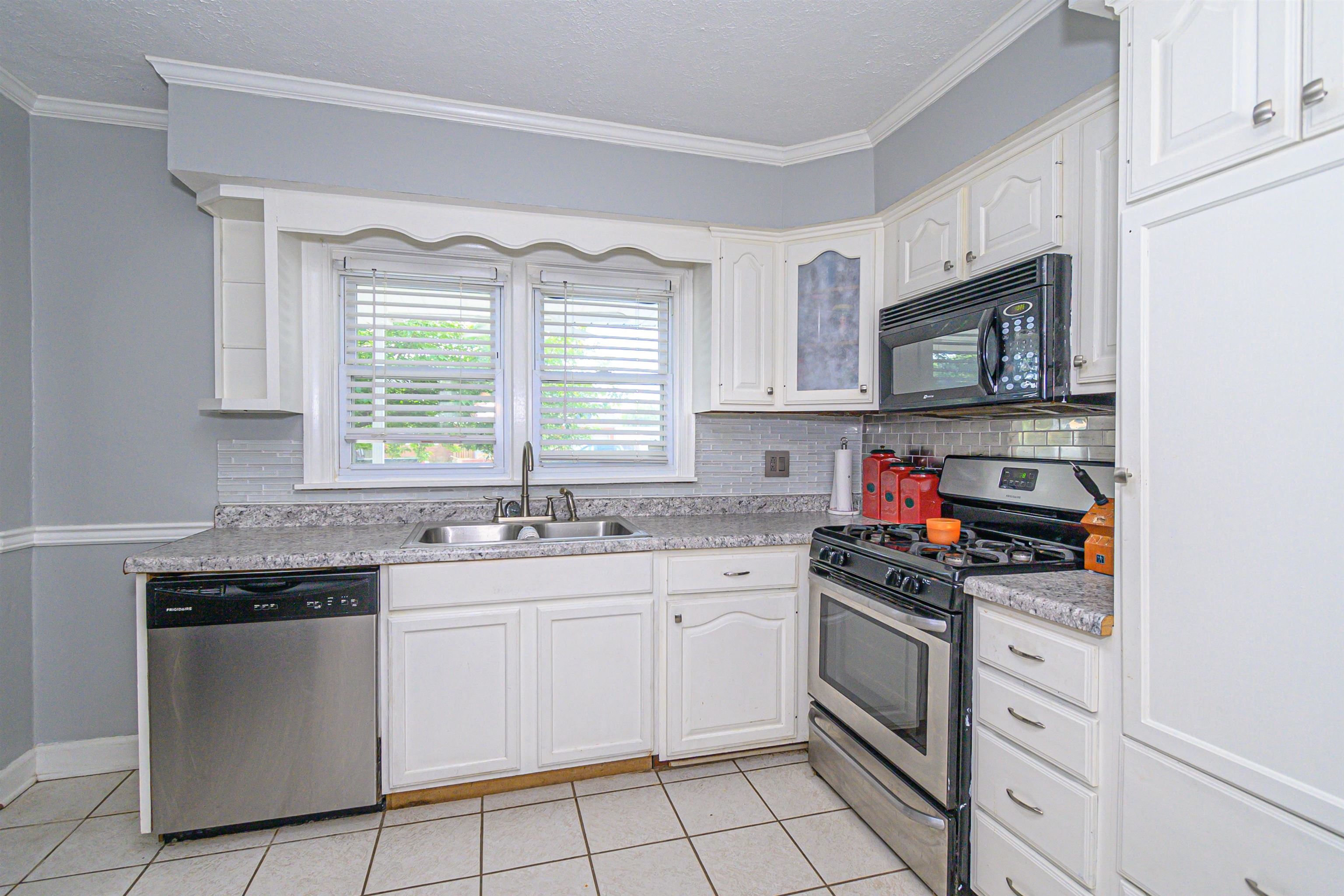 2323 Bittel Road, Owensboro, Kentucky 42301, 3 Bedrooms Bedrooms, ,2 BathroomsBathrooms,Single Family Residence,For Sale,Bittel Road,90543