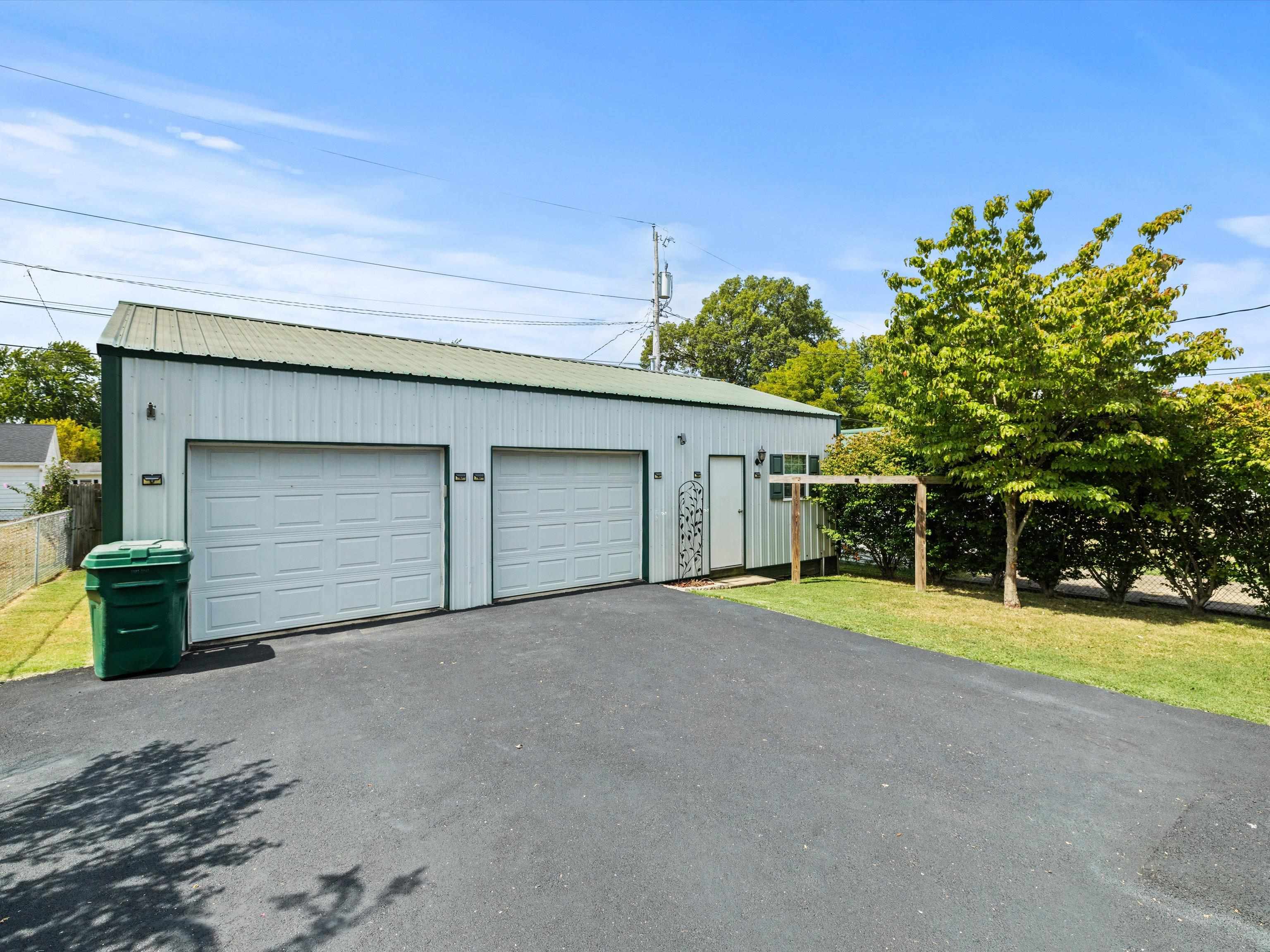 3304 Allen St., Owensboro, Kentucky 42303, 3 Bedrooms Bedrooms, ,2 BathroomsBathrooms,Single Family Residence,For Sale,Allen St.,90544