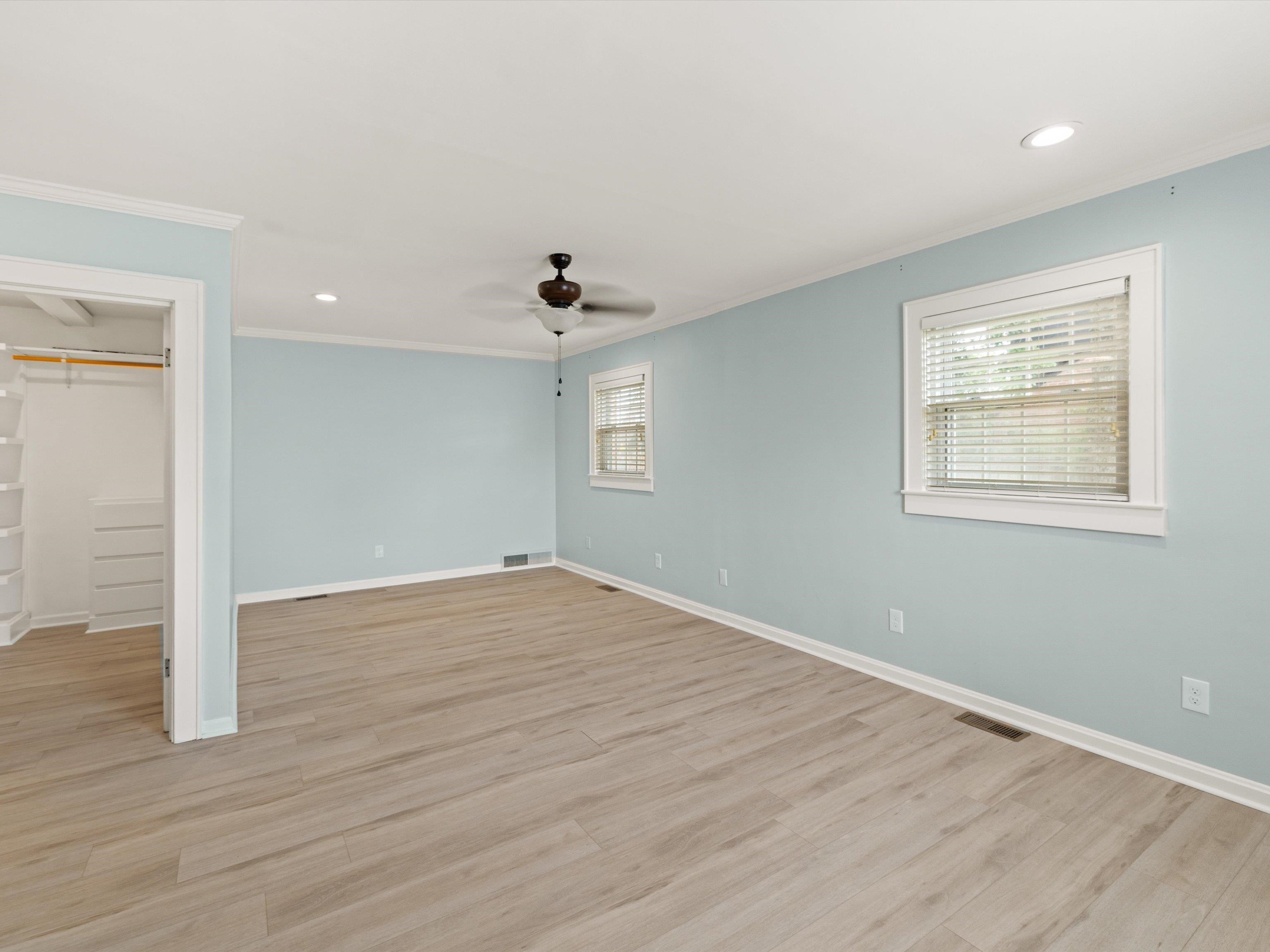 2115 Sheridan Place, Owensboro, Kentucky 42301, 5 Bedrooms Bedrooms, ,3 BathroomsBathrooms,Single Family Residence,For Sale,Sheridan Place,90545