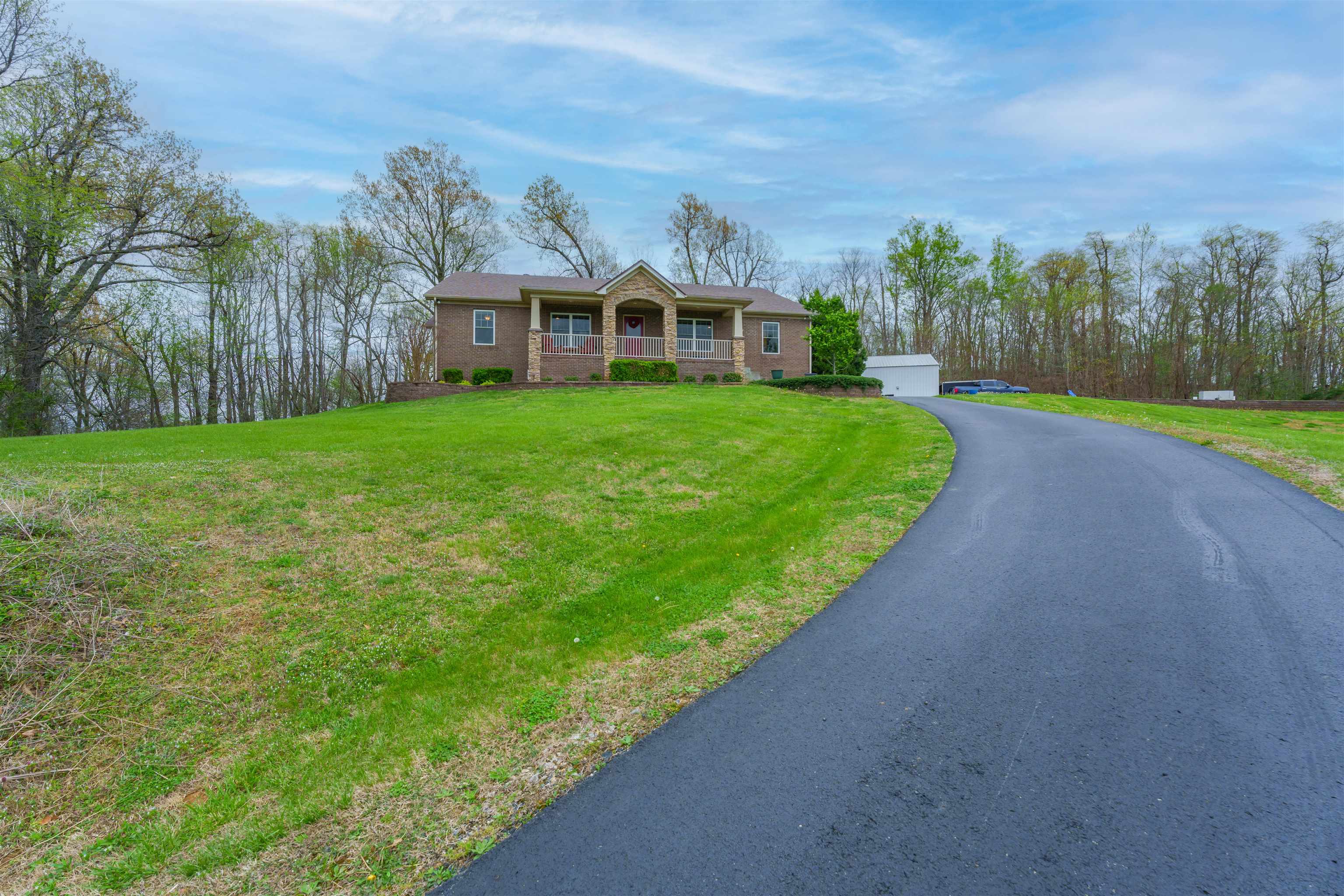 6519 HWY 279 S, Owensboro, Kentucky 42301, 3 Bedrooms Bedrooms, ,2 BathroomsBathrooms,Single Family Residence,For Sale,HWY 279 S,90549