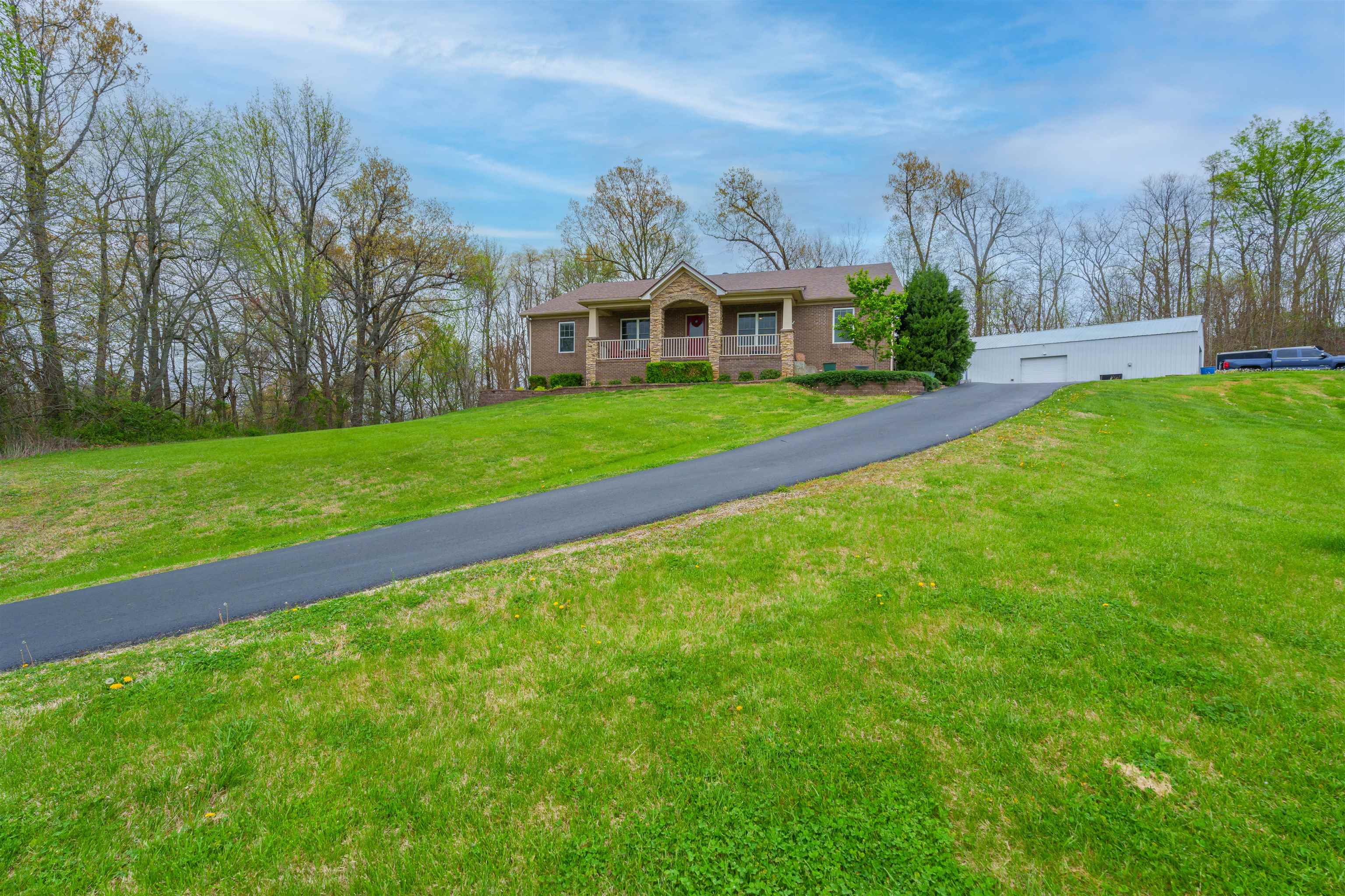 6519 HWY 279 S, Owensboro, Kentucky 42301, 3 Bedrooms Bedrooms, ,2 BathroomsBathrooms,Single Family Residence,For Sale,HWY 279 S,90549