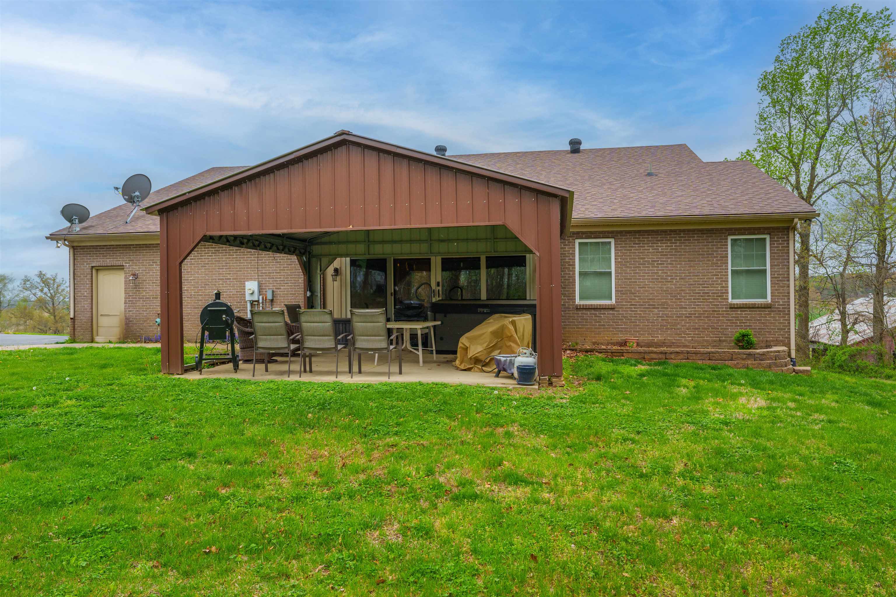 6519 HWY 279 S, Owensboro, Kentucky 42301, 3 Bedrooms Bedrooms, ,2 BathroomsBathrooms,Single Family Residence,For Sale,HWY 279 S,90549