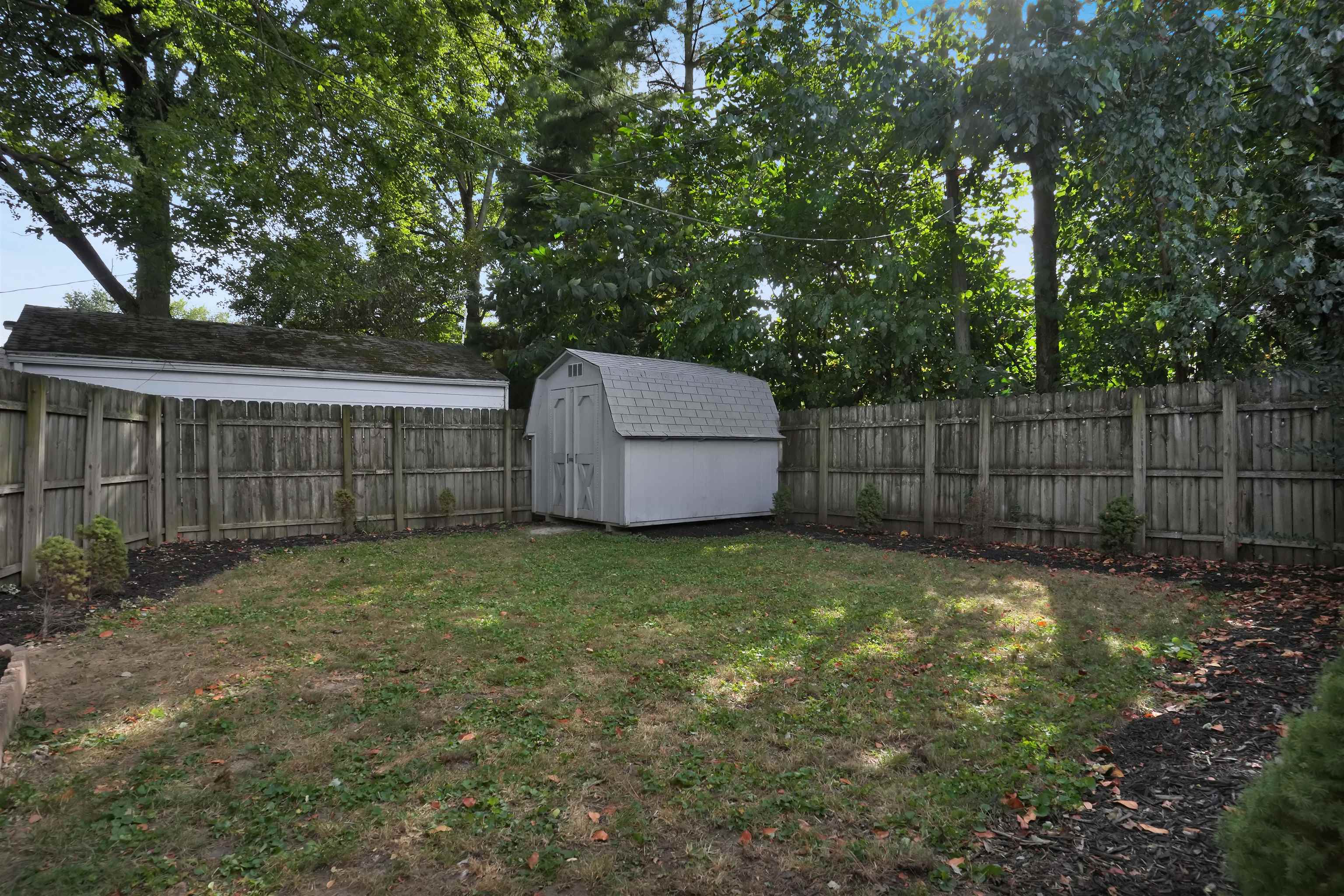 861 Villa Drive, Evansville, Indiana 47714, 3 Bedrooms Bedrooms, ,2 BathroomsBathrooms,Single Family Residence,For Sale,Villa Drive,90552