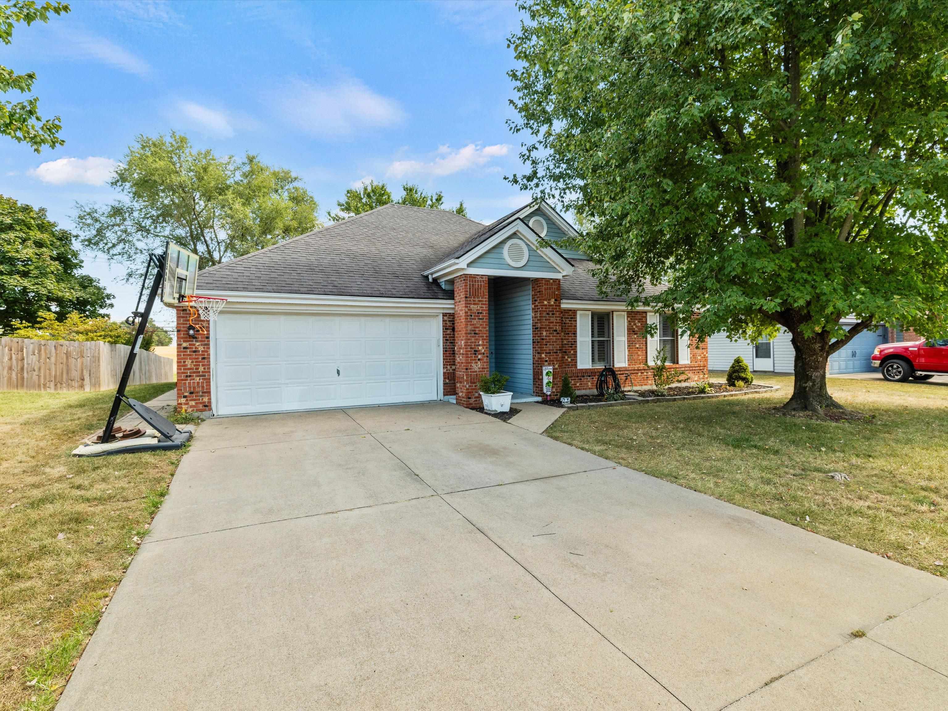 1122 Landing Meadows Dr, Henderson, Kentucky 42420, 3 Bedrooms Bedrooms, ,2 BathroomsBathrooms,Single Family Residence,For Sale,Landing Meadows Dr,90553