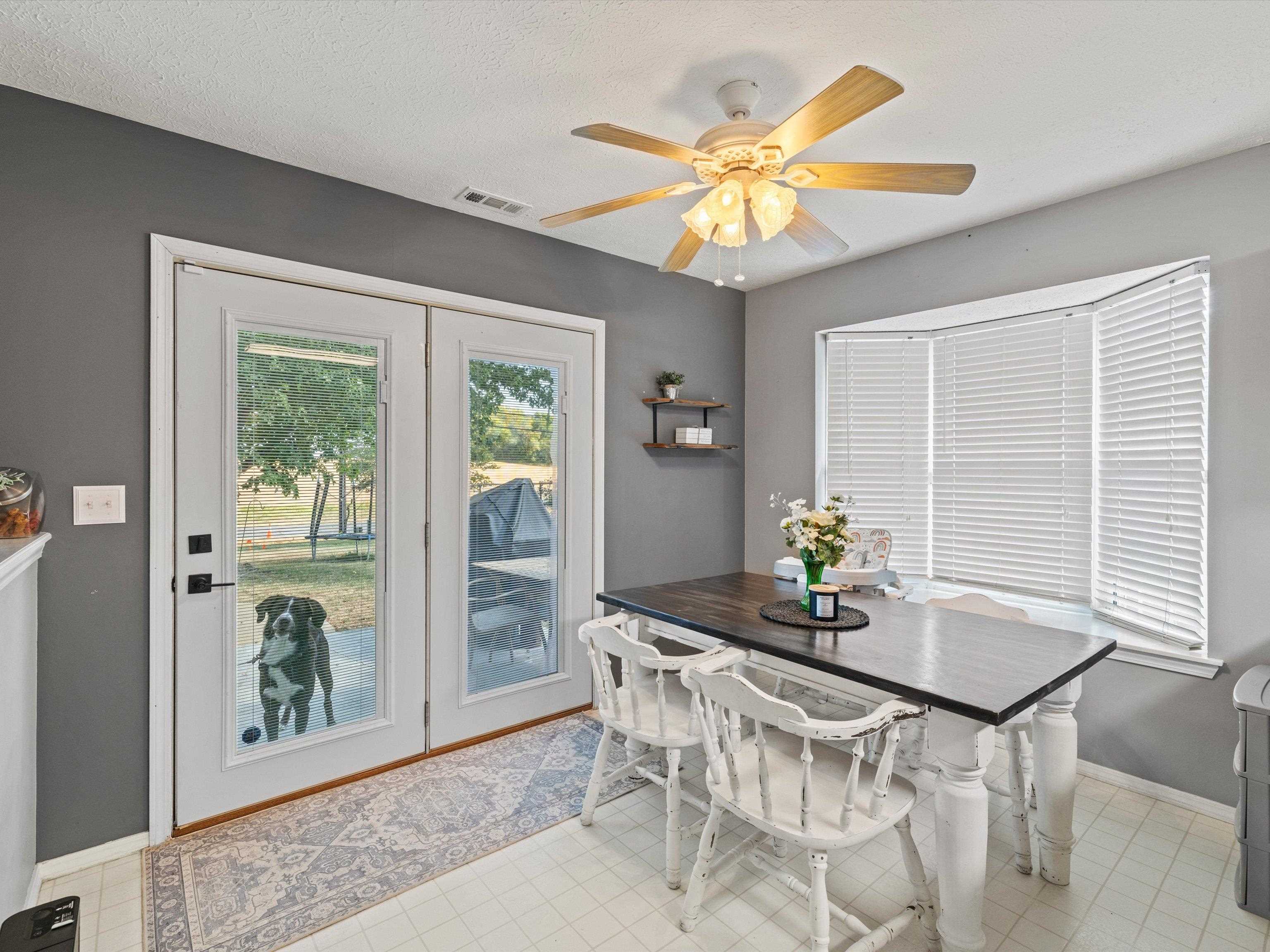 1122 Landing Meadows Dr, Henderson, Kentucky 42420, 3 Bedrooms Bedrooms, ,2 BathroomsBathrooms,Single Family Residence,For Sale,Landing Meadows Dr,90553