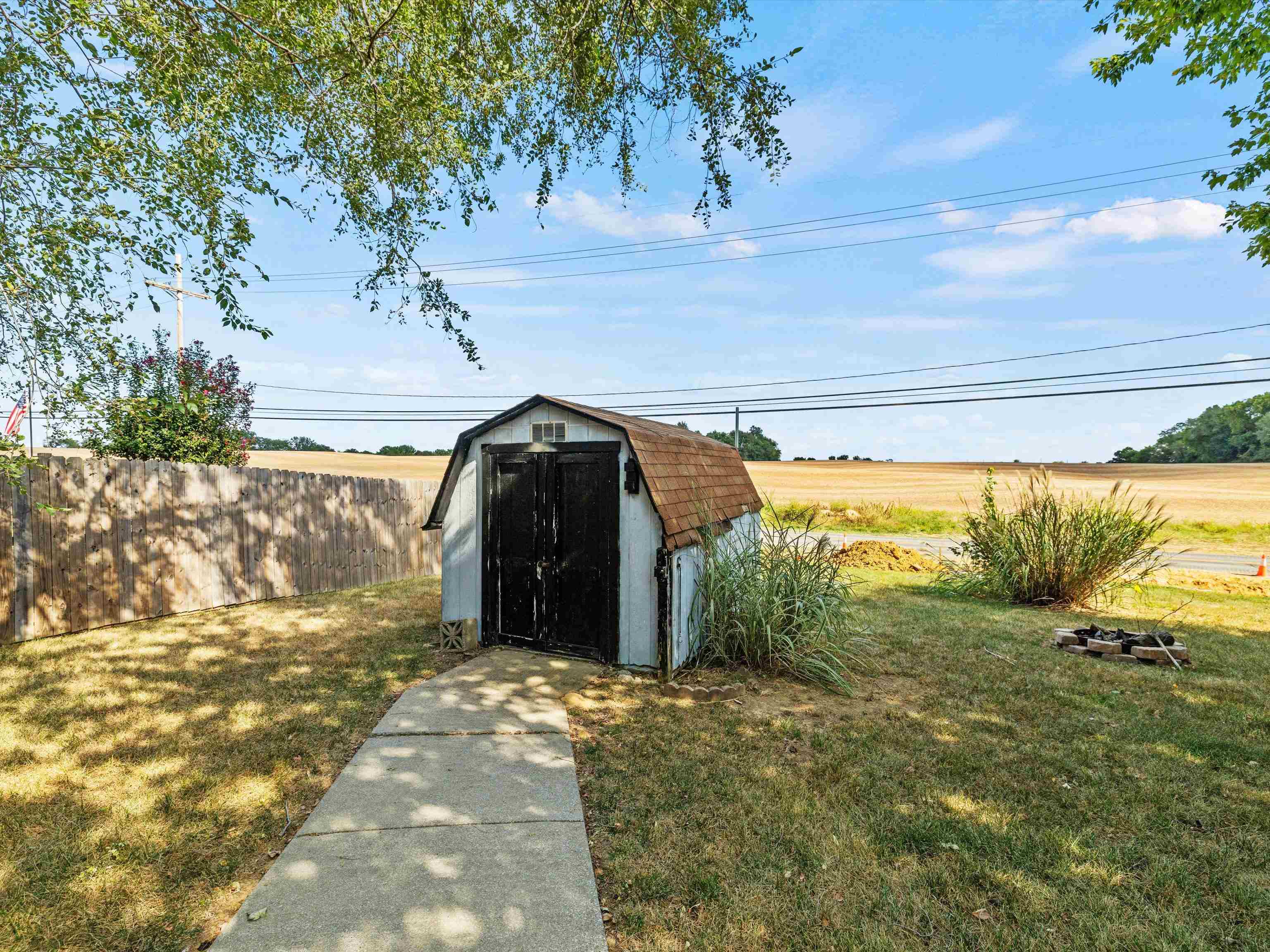 1122 Landing Meadows Dr, Henderson, Kentucky 42420, 3 Bedrooms Bedrooms, ,2 BathroomsBathrooms,Single Family Residence,For Sale,Landing Meadows Dr,90553