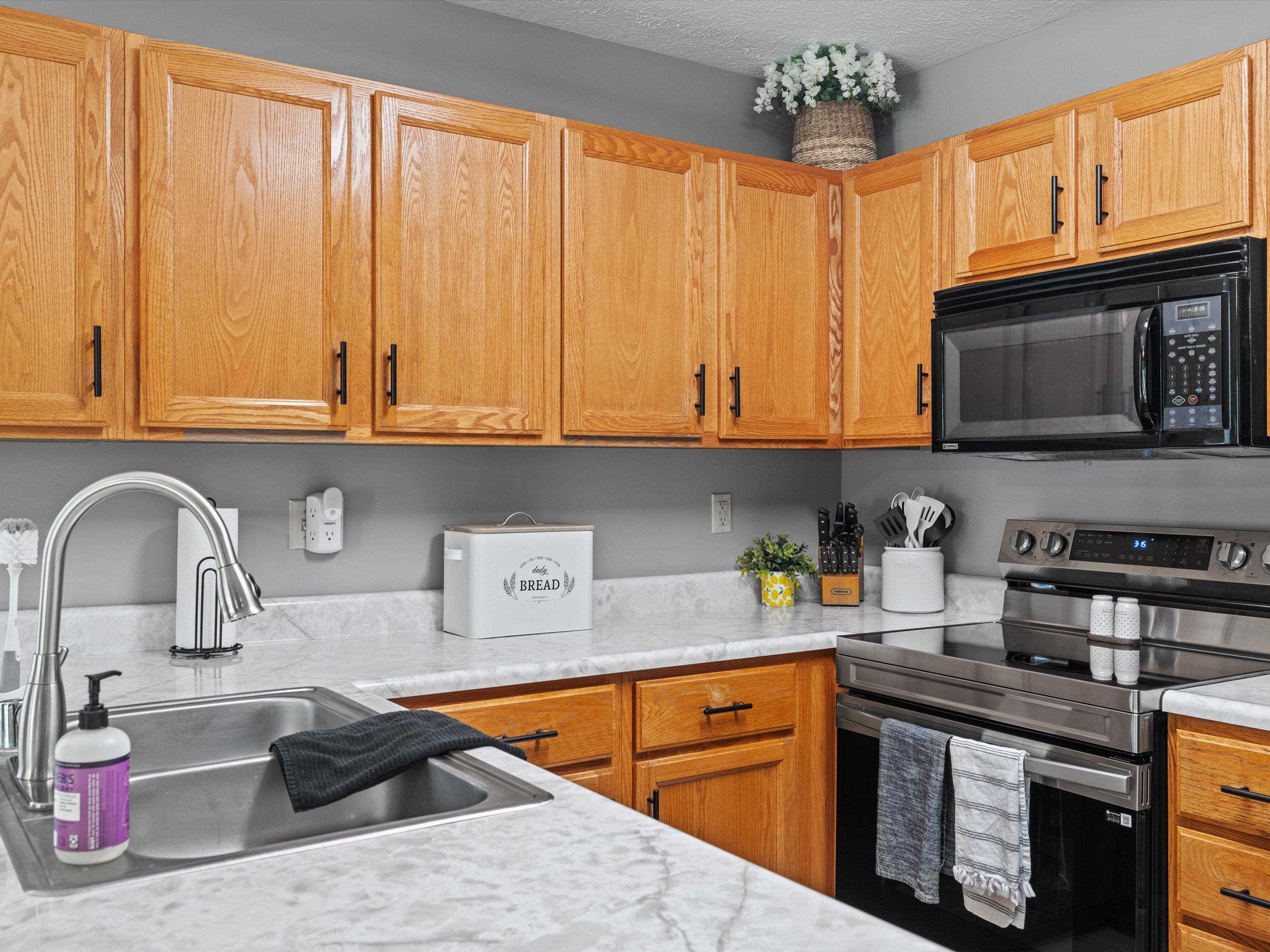 1122 Landing Meadows Dr, Henderson, Kentucky 42420, 3 Bedrooms Bedrooms, ,2 BathroomsBathrooms,Single Family Residence,For Sale,Landing Meadows Dr,90553