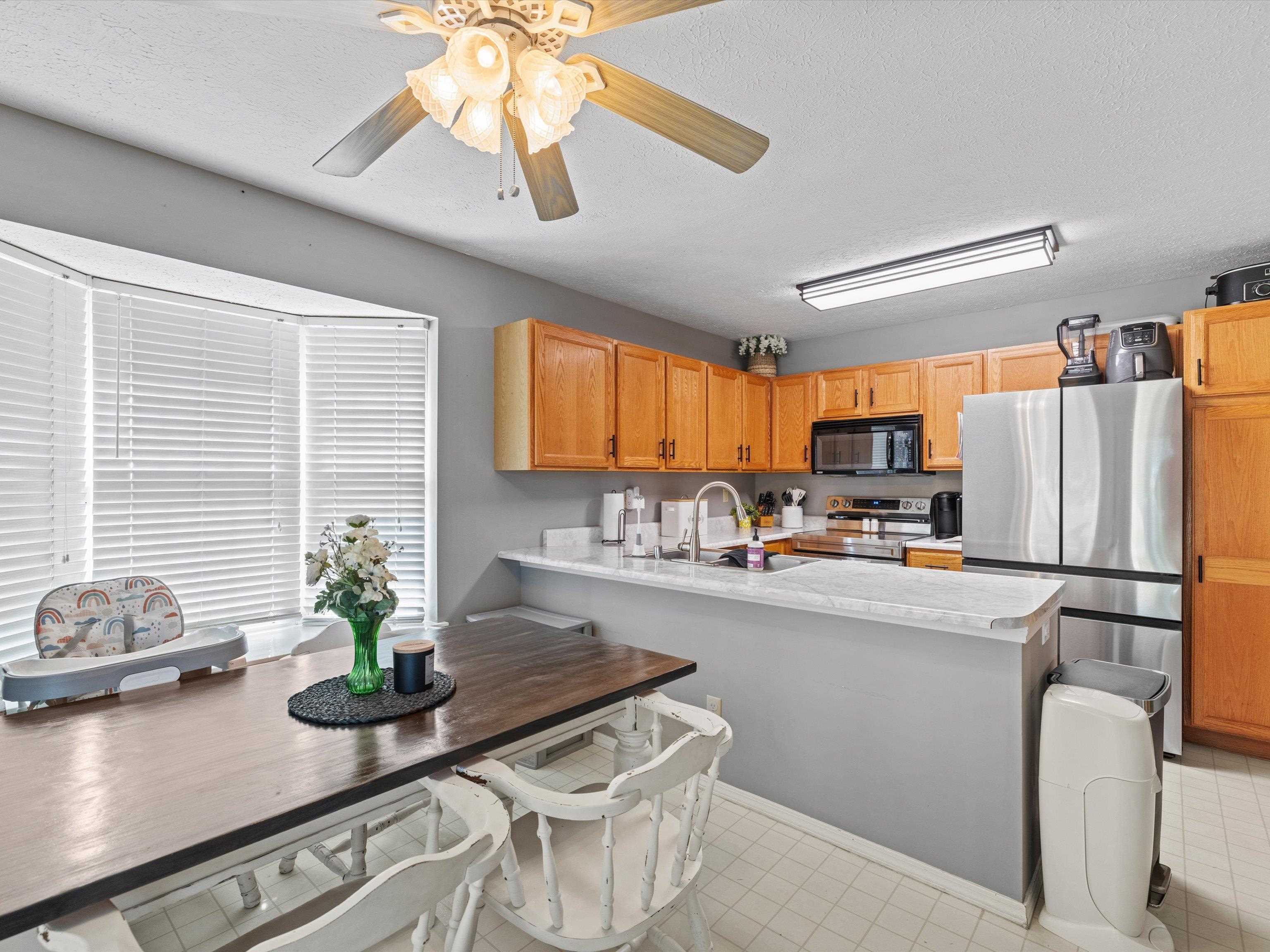 1122 Landing Meadows Dr, Henderson, Kentucky 42420, 3 Bedrooms Bedrooms, ,2 BathroomsBathrooms,Single Family Residence,For Sale,Landing Meadows Dr,90553