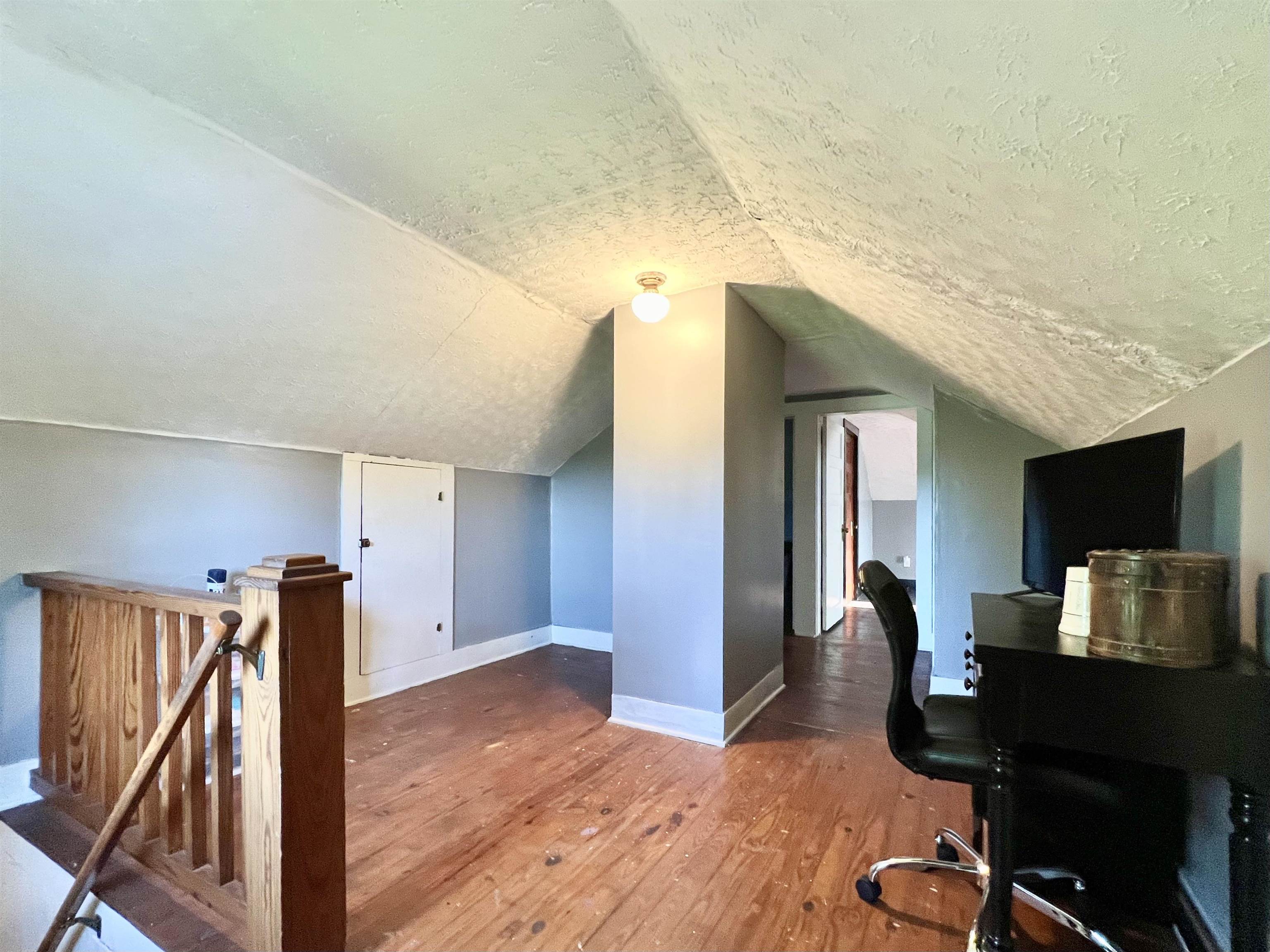 749 Oakwood Dr, Hartford, Kentucky 42347, 4 Bedrooms Bedrooms, ,1 BathroomBathrooms,Single Family Residence,For Sale,Oakwood Dr,90559