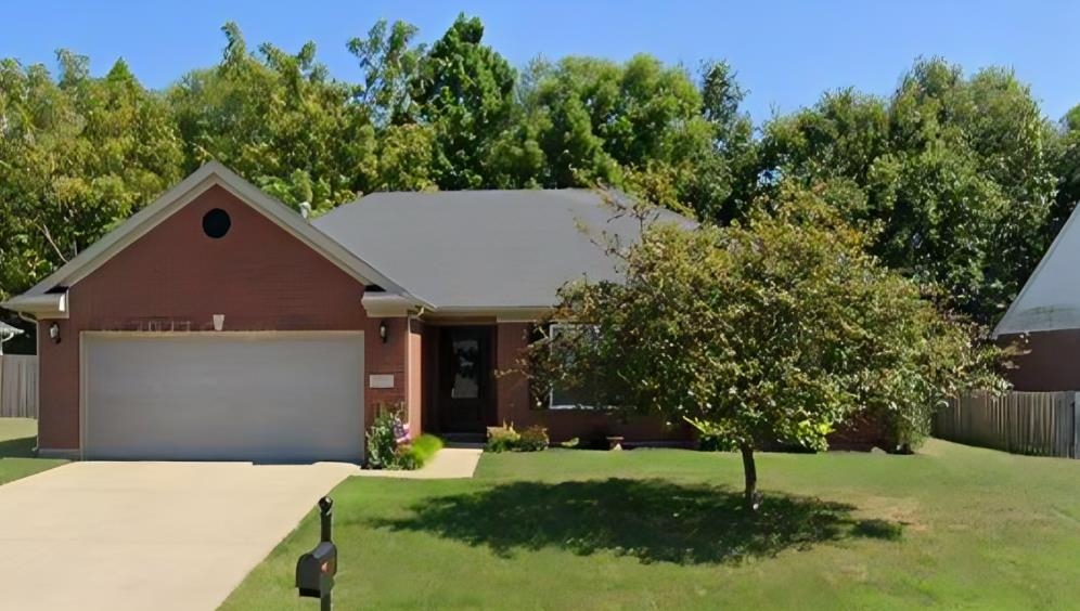 2931 Trails Way, Owensboro, Kentucky 42303, 3 Bedrooms Bedrooms, ,2 BathroomsBathrooms,Single Family Residence,For Sale,Trails Way,90560